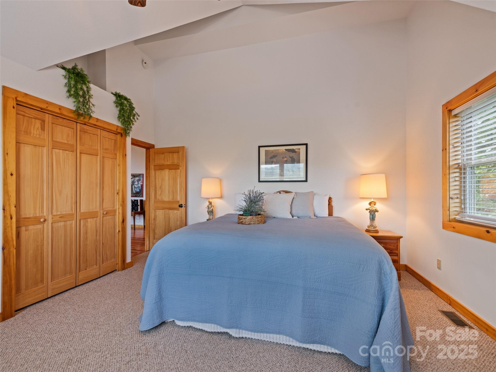 432 Raccoon Pointe