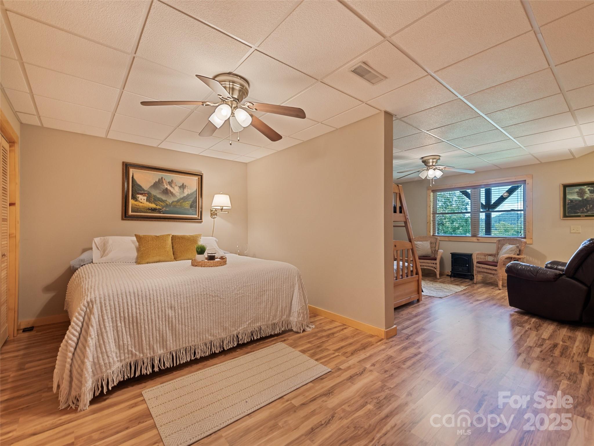 432 Raccoon Pointe