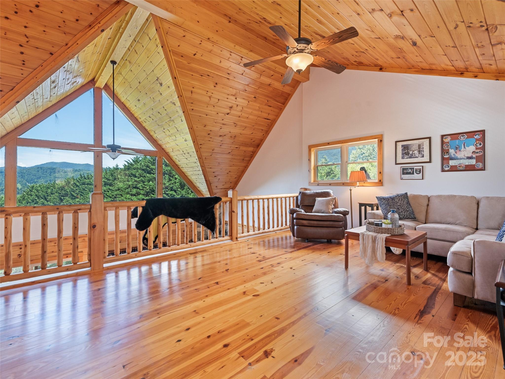 432 Raccoon Pointe