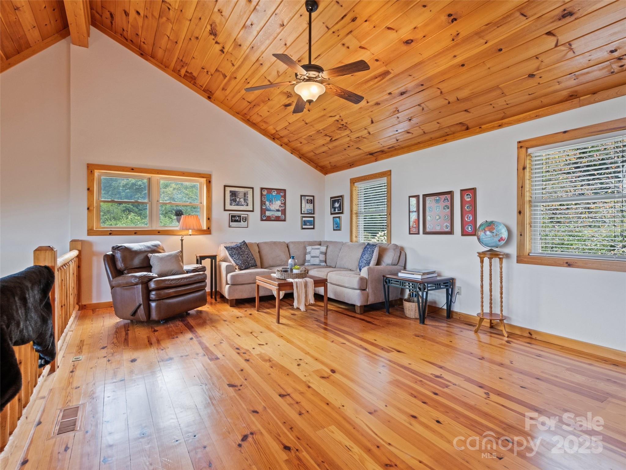 432 Raccoon Pointe
