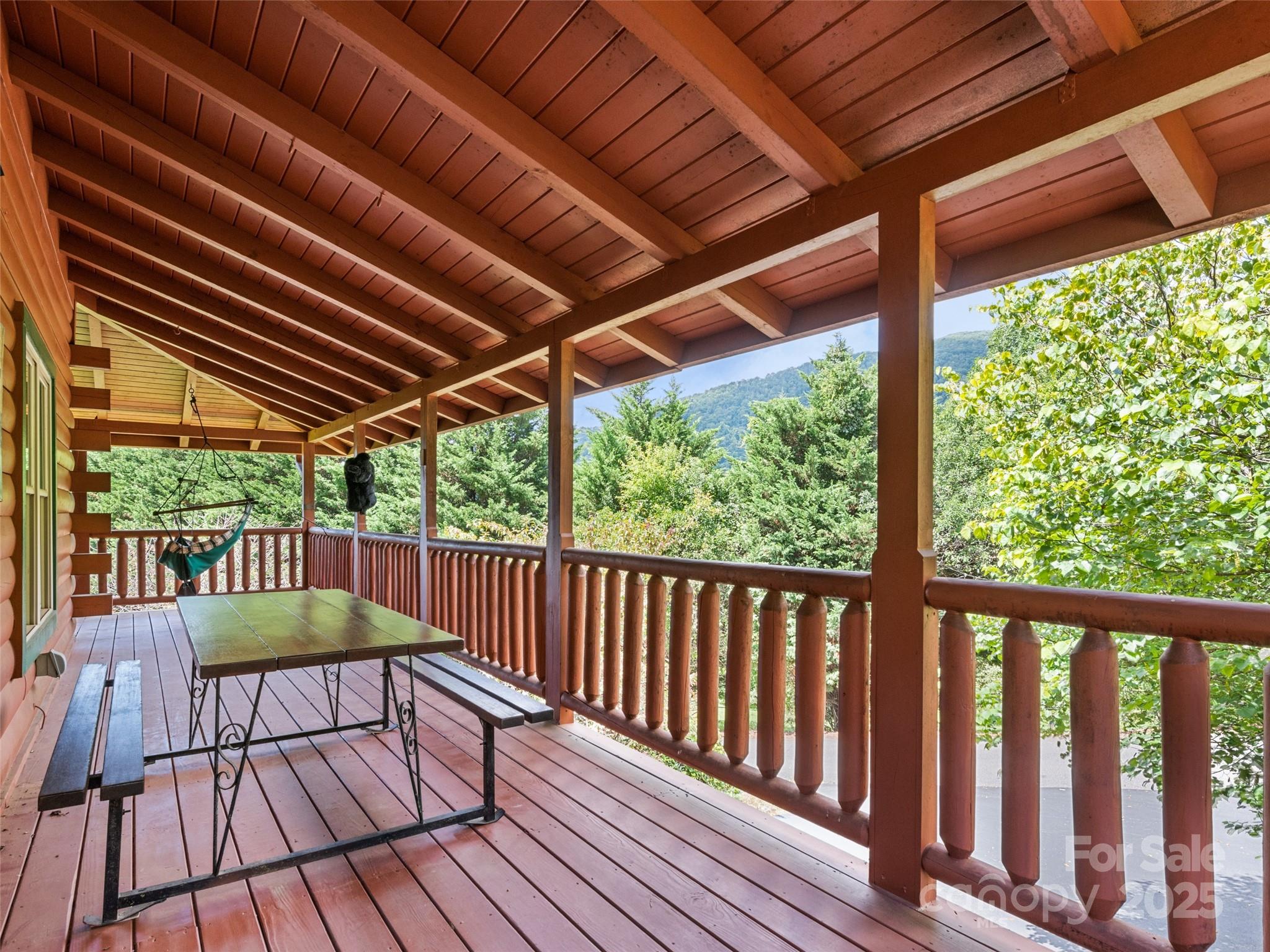432 Raccoon Pointe