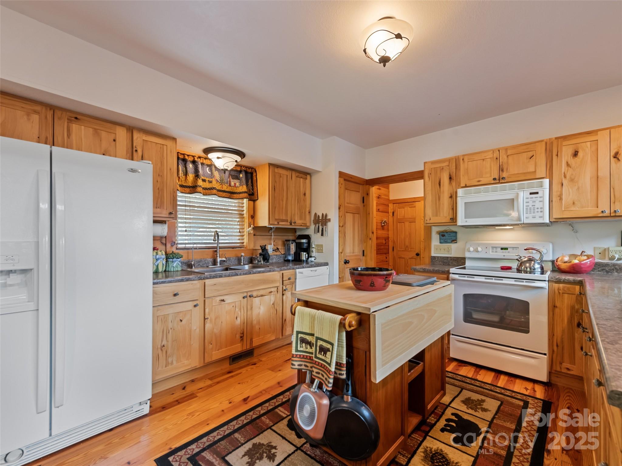 432 Raccoon Pointe