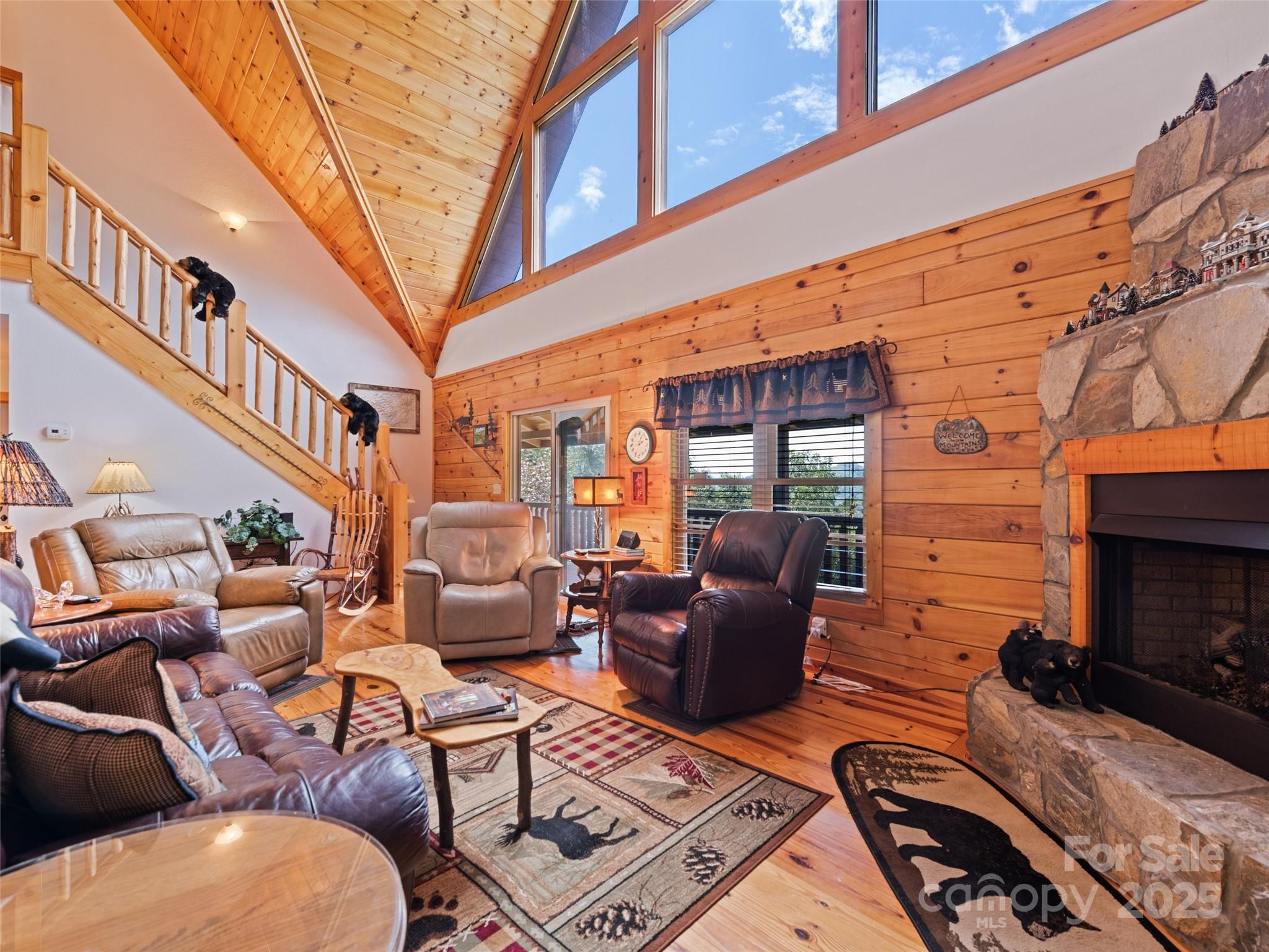 432 Raccoon Pointe