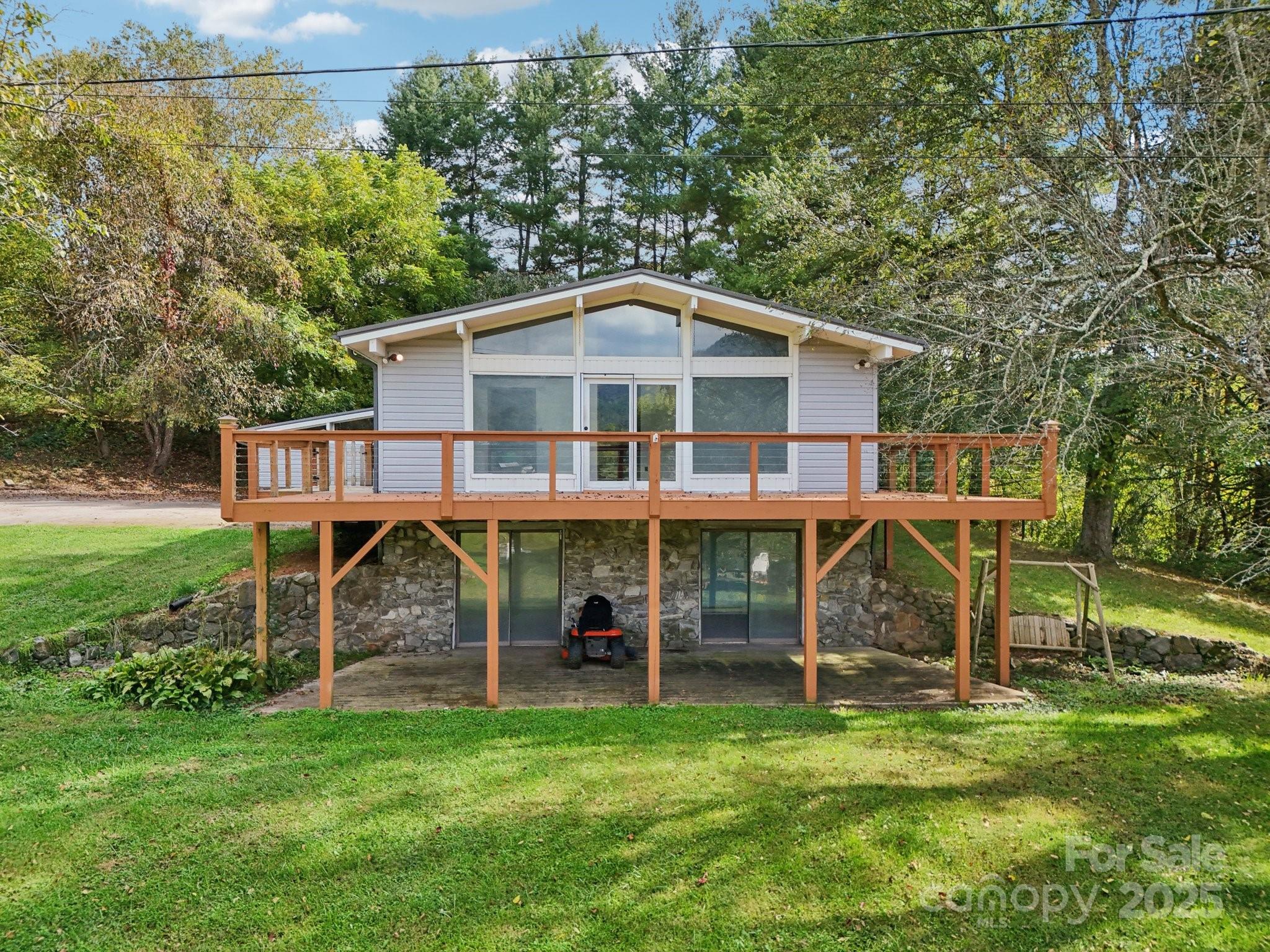 61 Magnolia Drive