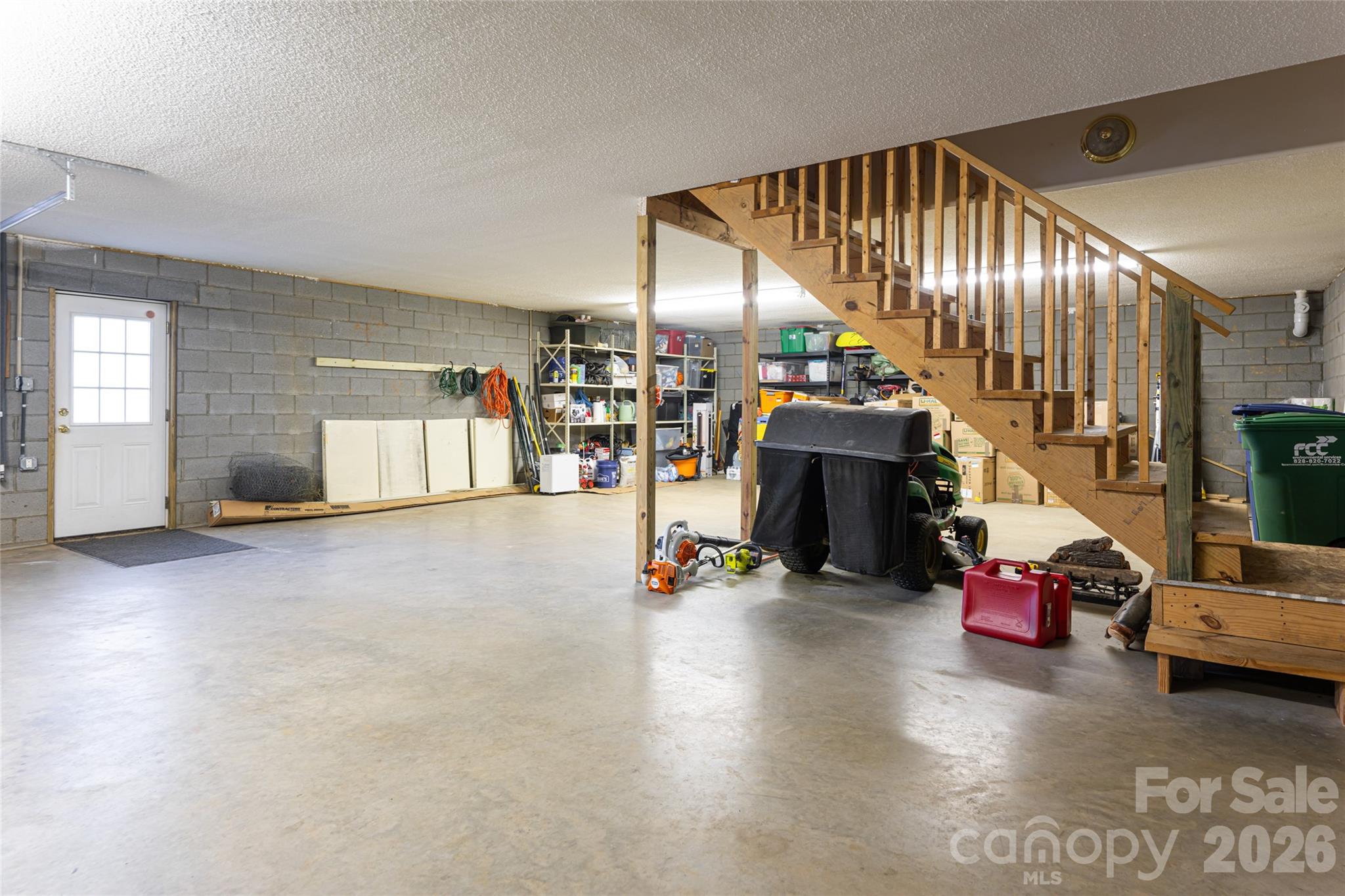 16 Kinsale Drive