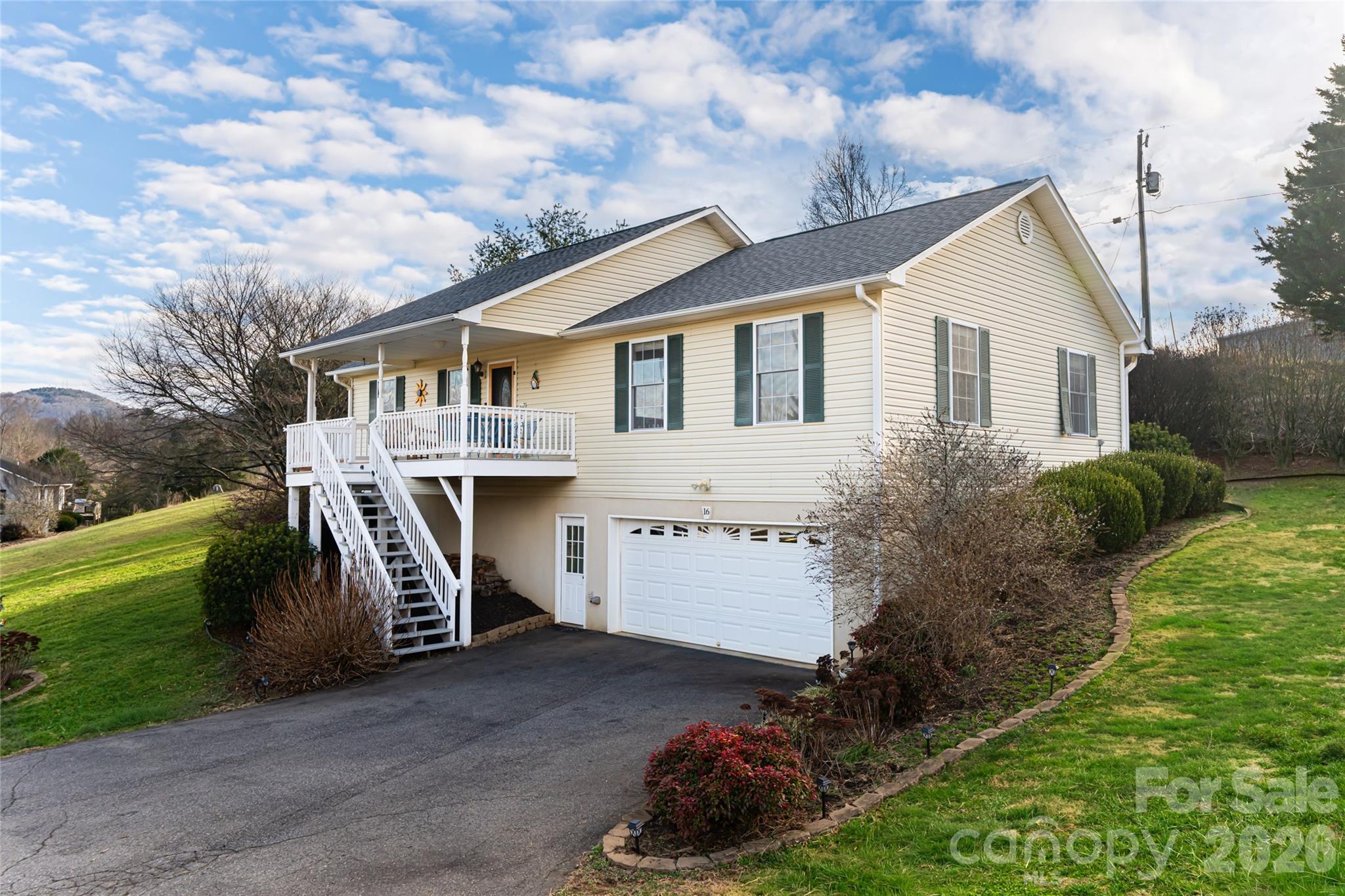 16 Kinsale Drive