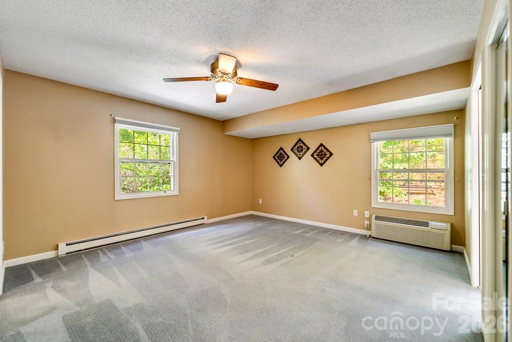 1168 North Country Club Drive