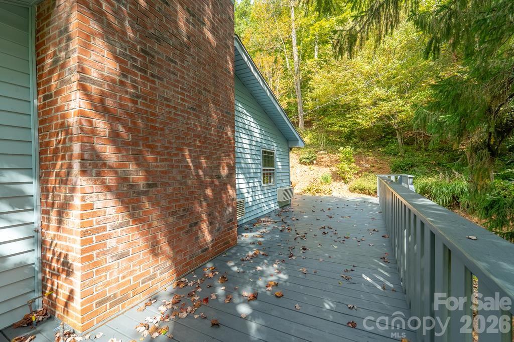 1168 North Country Club Drive