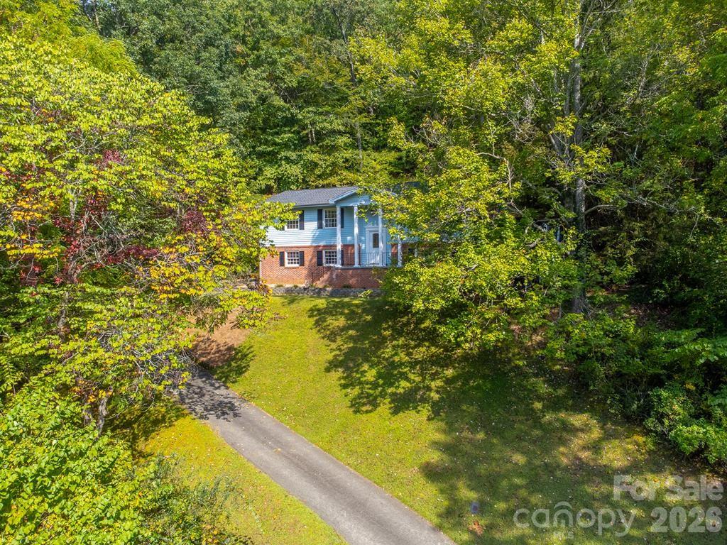 1168 North Country Club Drive