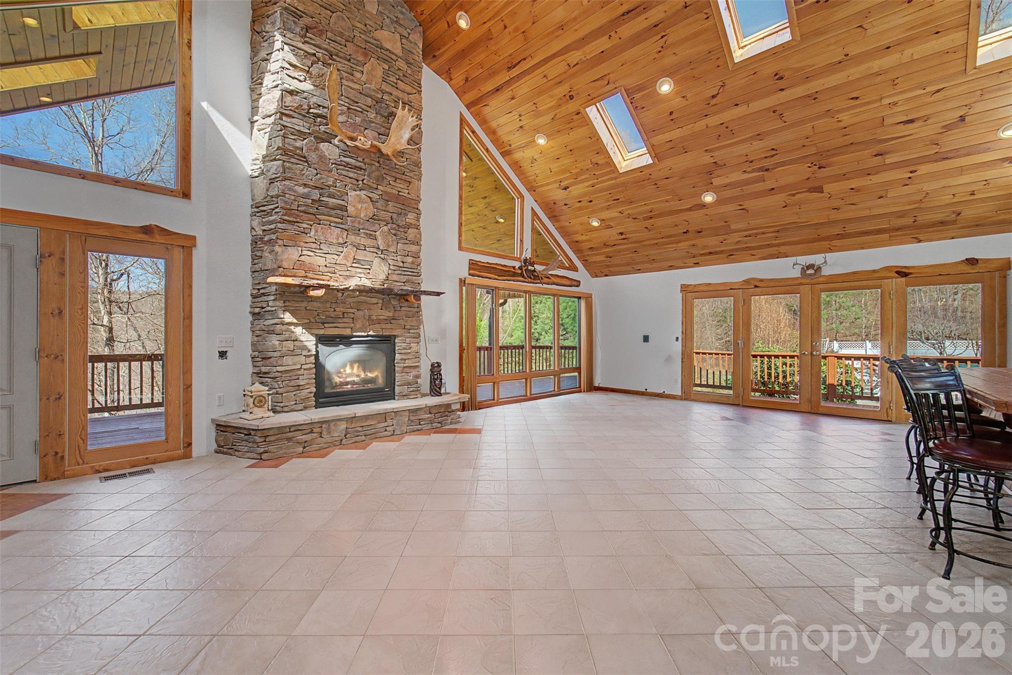 112 Hawks Nest Ridge