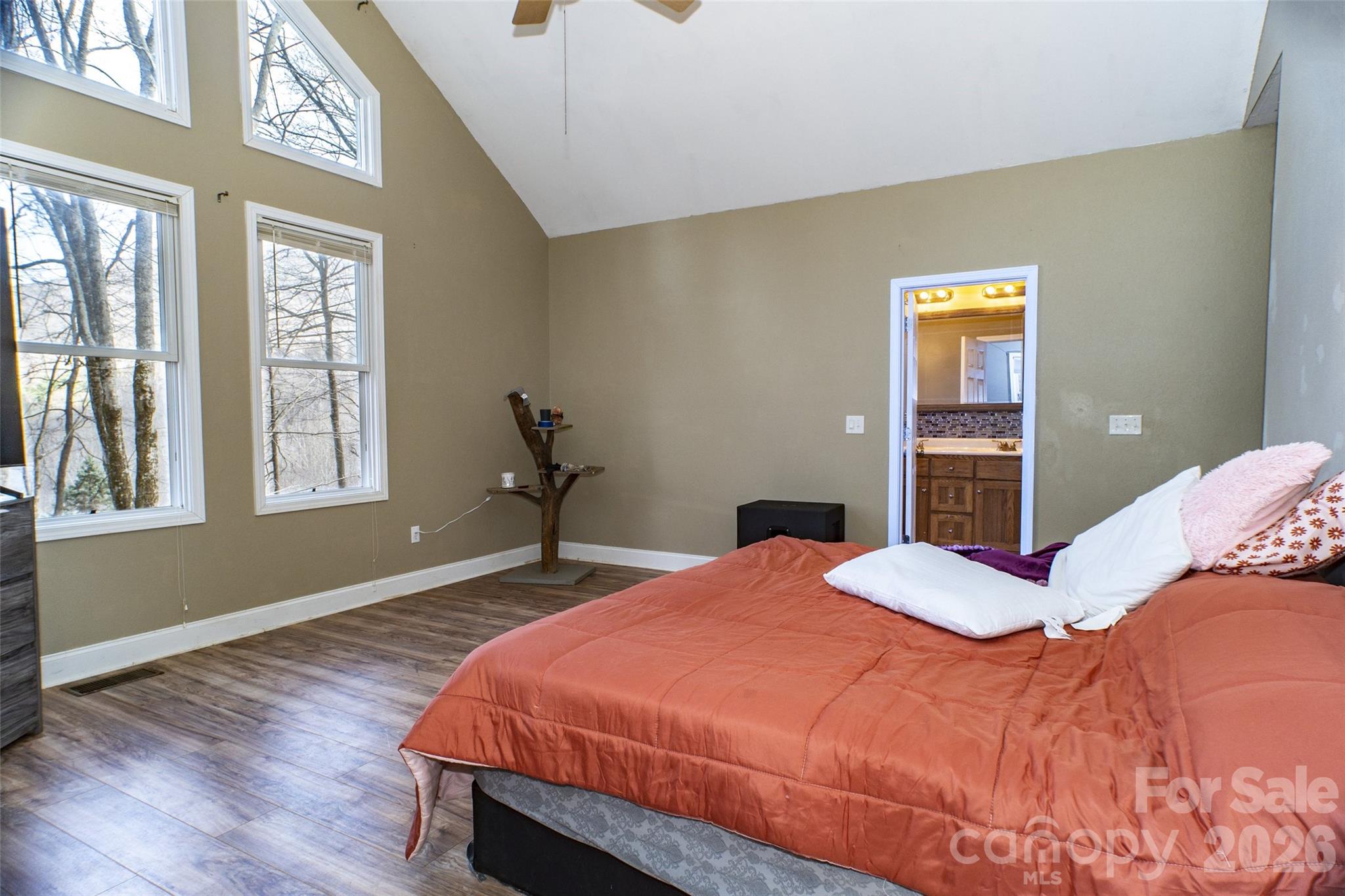1426 Fern Trail