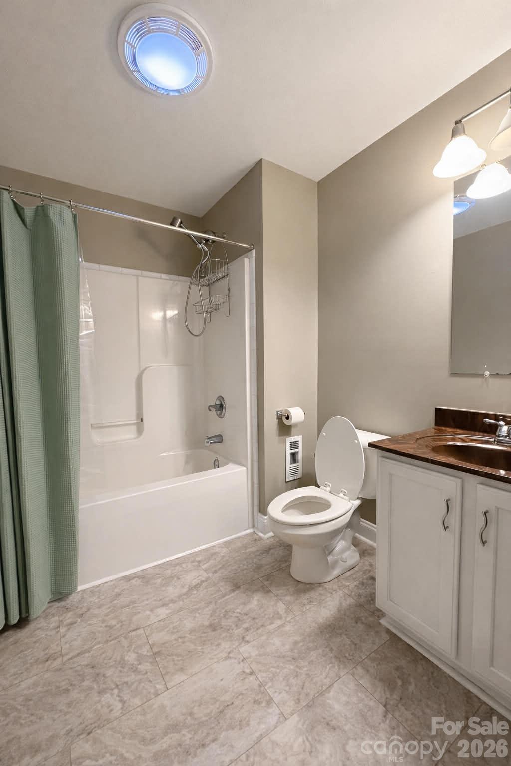 25 Eastwind Lane