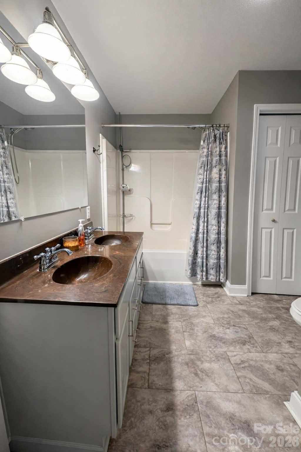 25 Eastwind Lane