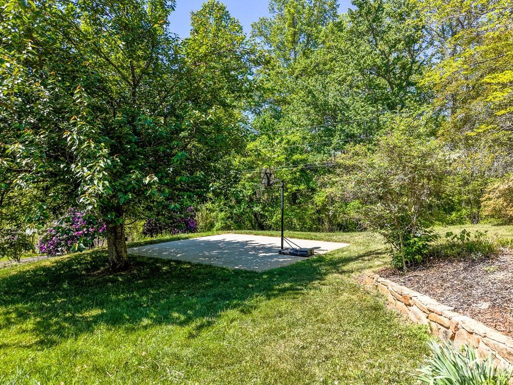 52 Briar Patch Road
