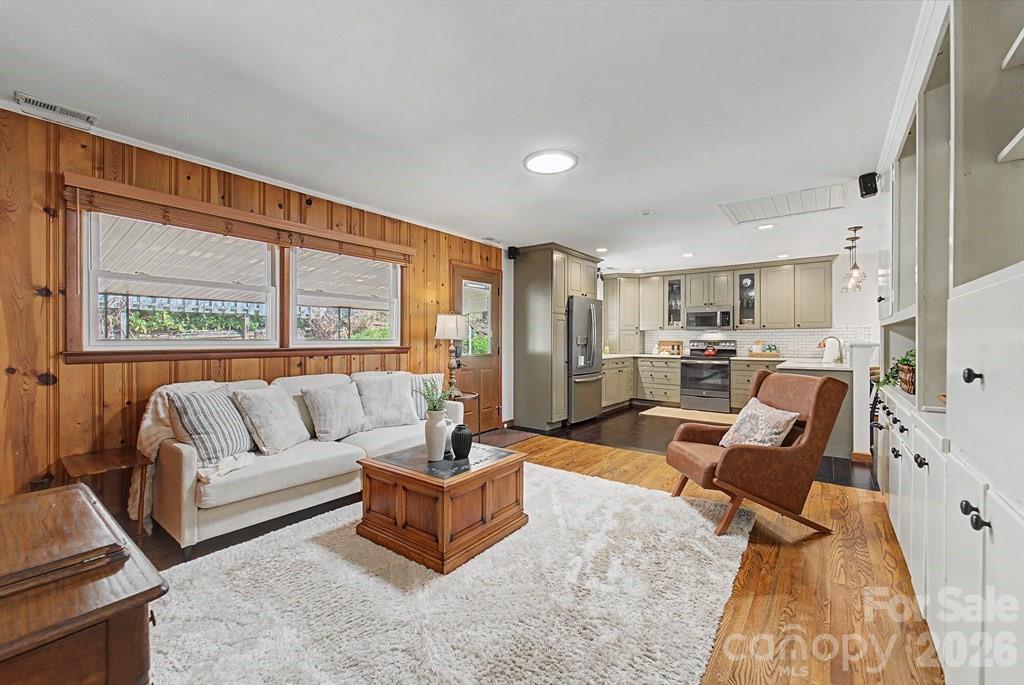 52 Briar Patch Road