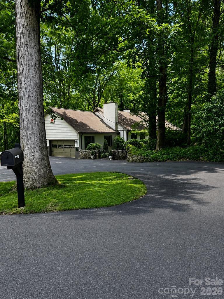 77 Oakwood Lane