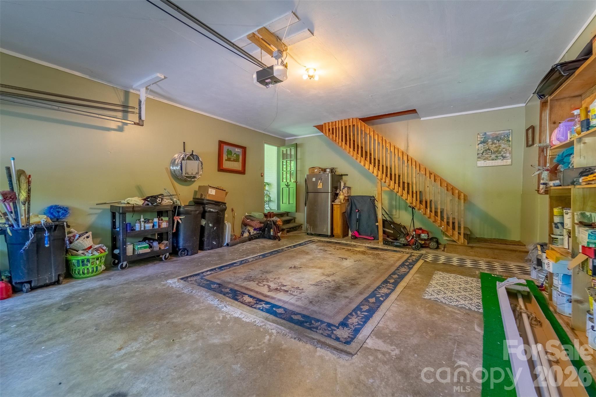 77 Oakwood Lane