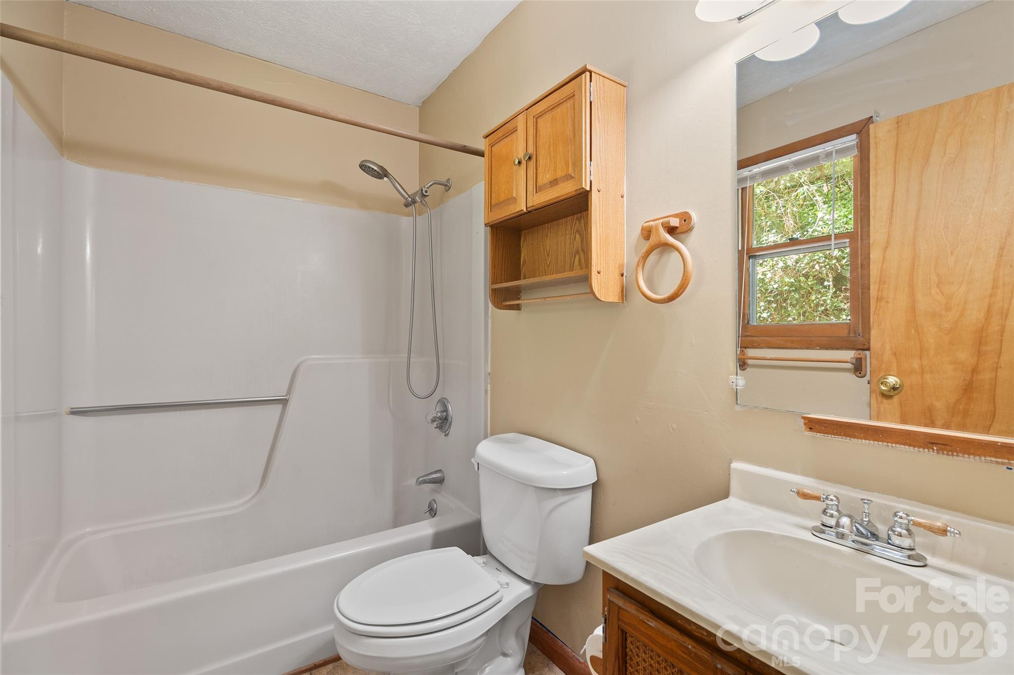 107 Pretty View Lane