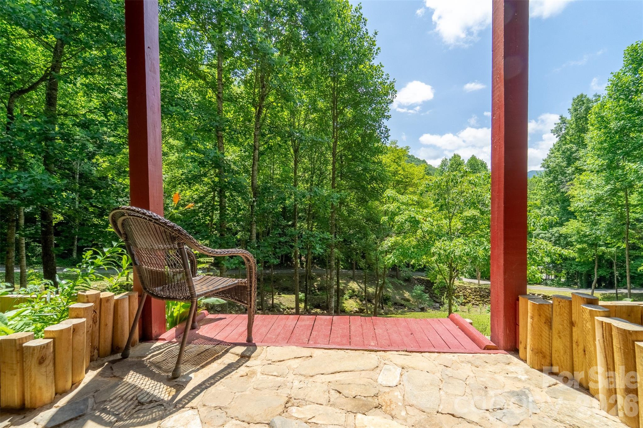 77 Pigeon Creek Trail