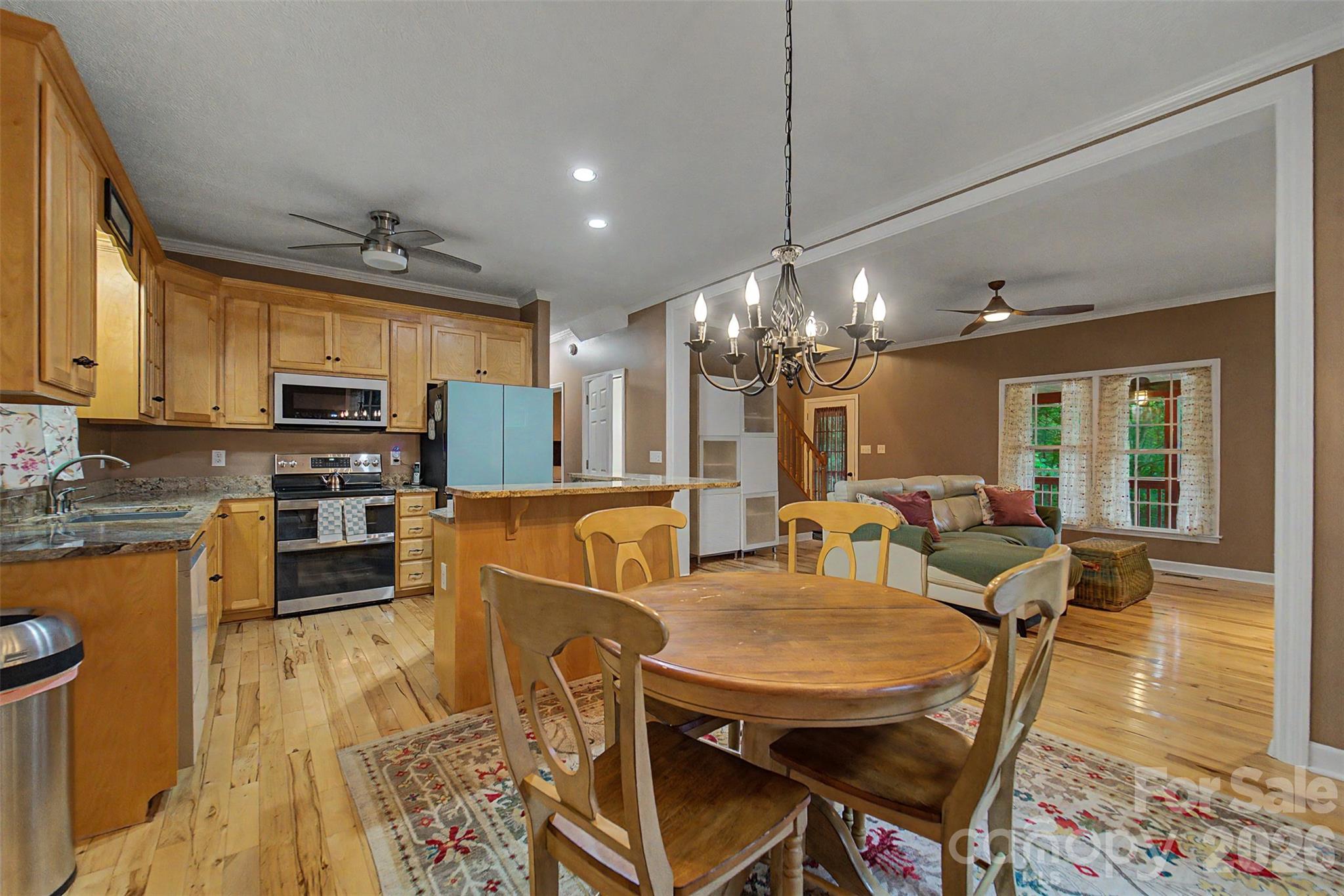 77 Pigeon Creek Trail