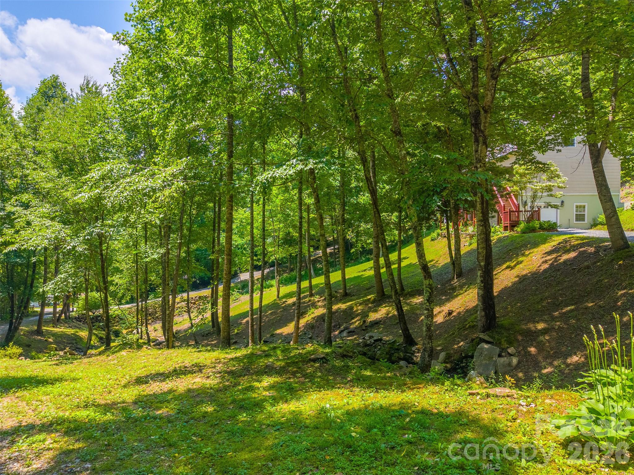 77 Pigeon Creek Trail
