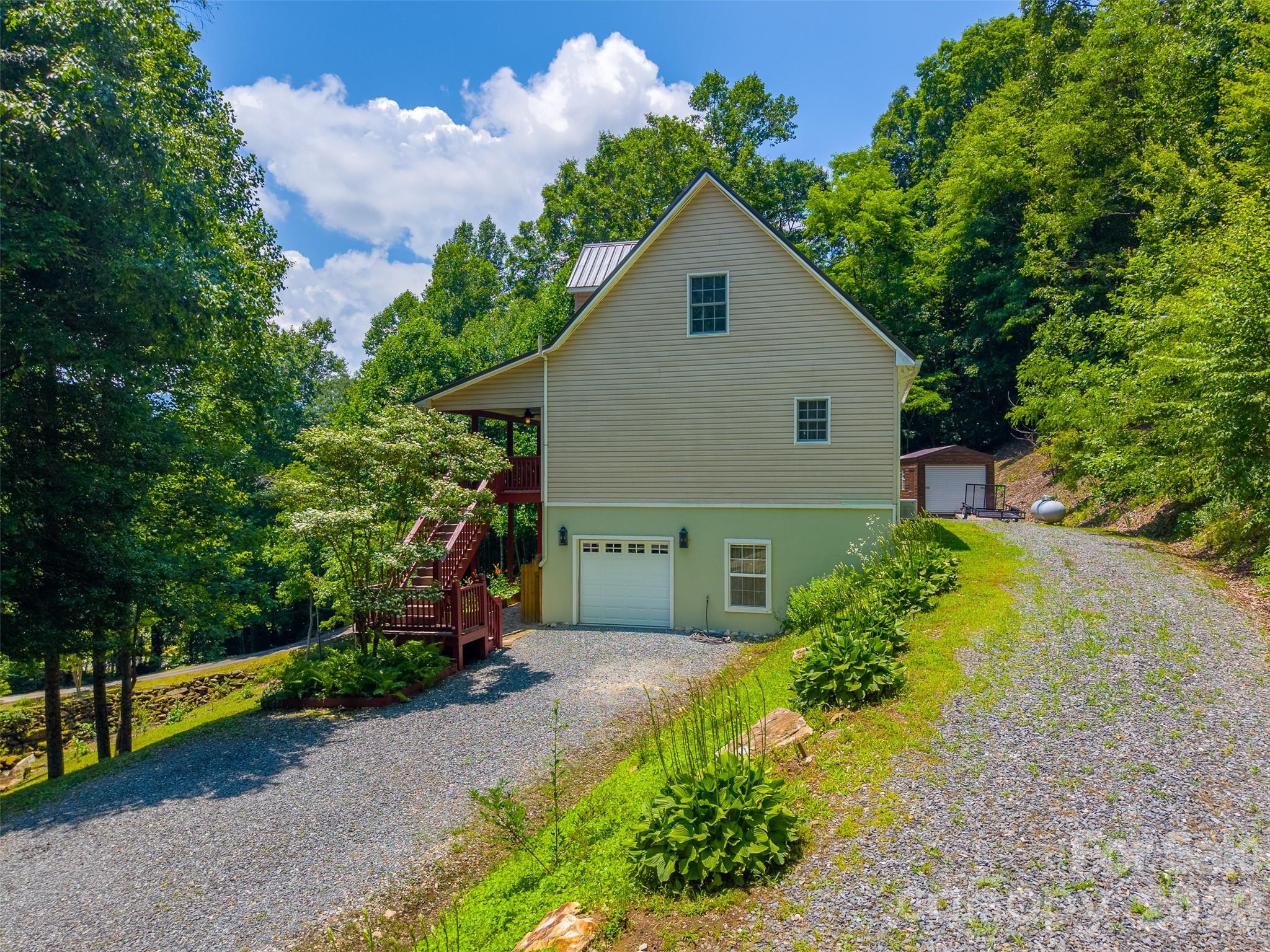 77 Pigeon Creek Trail