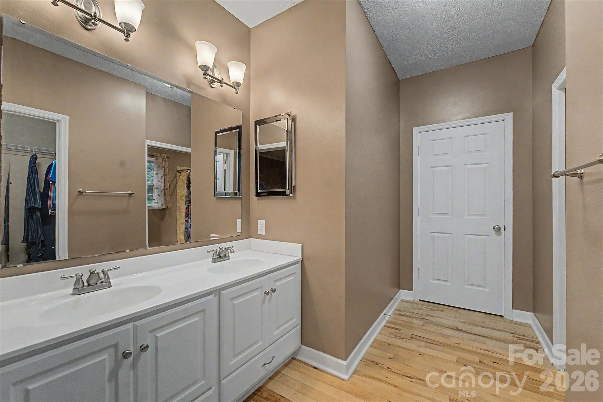 77 Pigeon Creek Trail