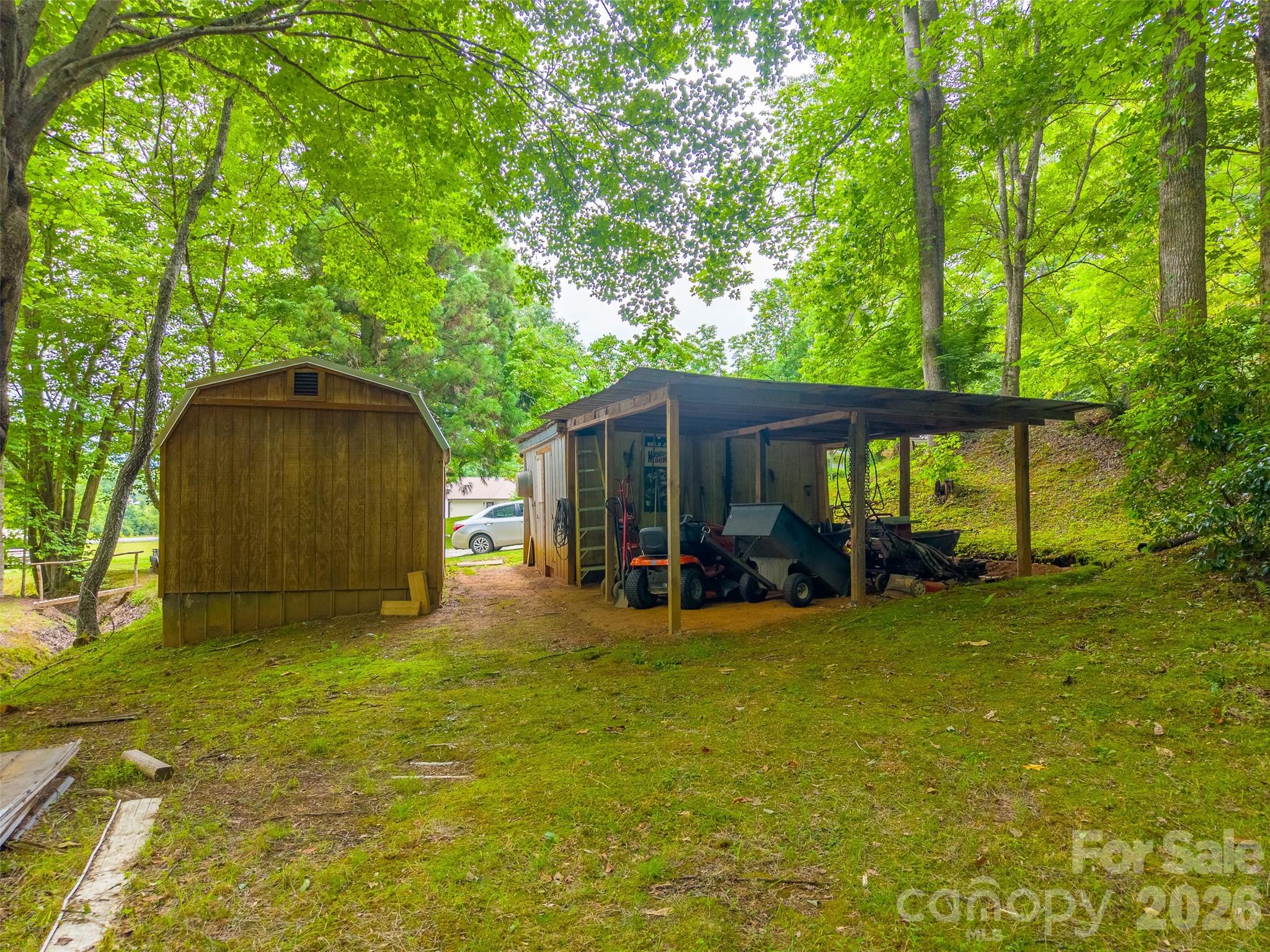 1350 N Skeenah Road