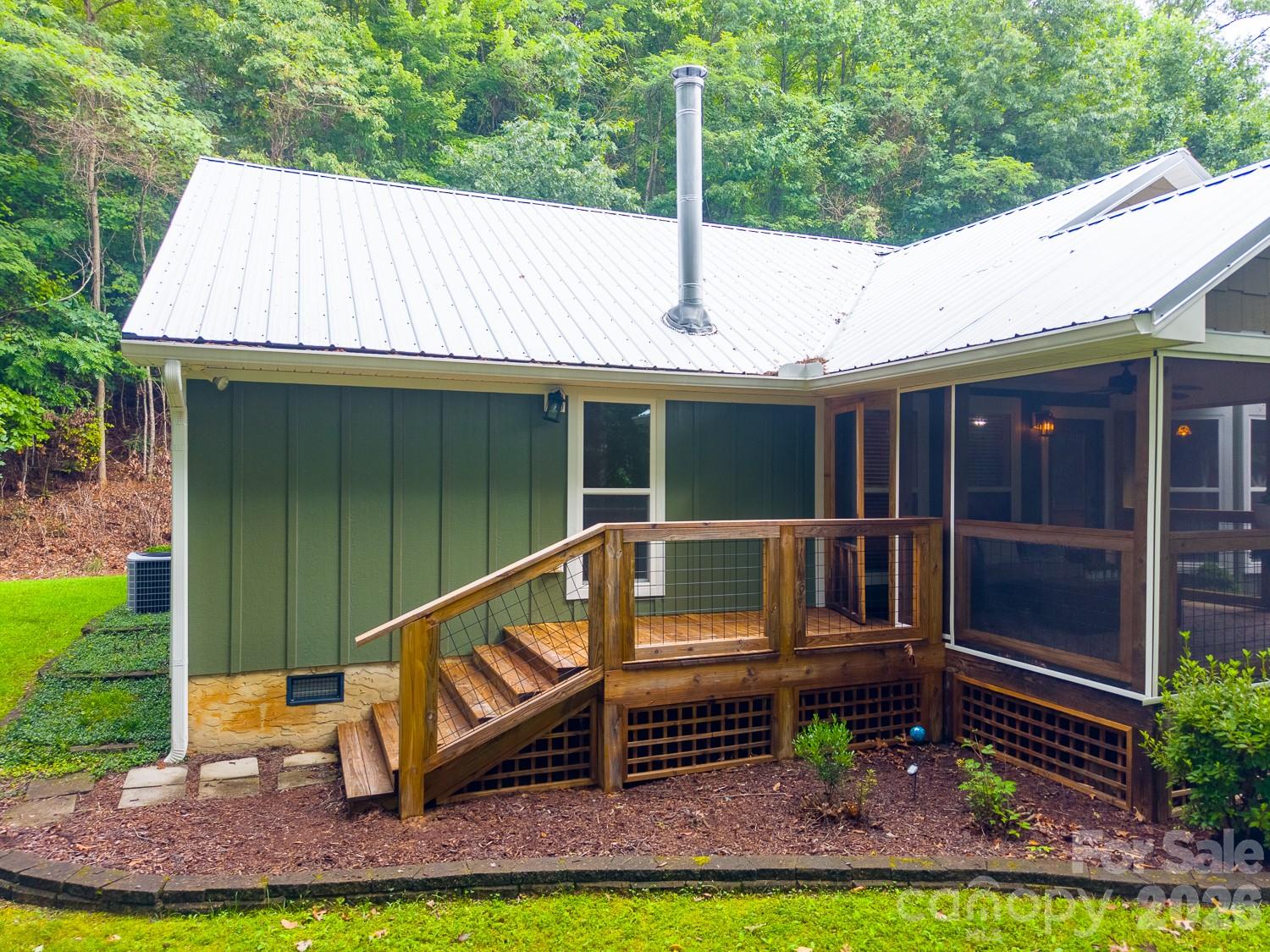 544 Stonehaven Drive