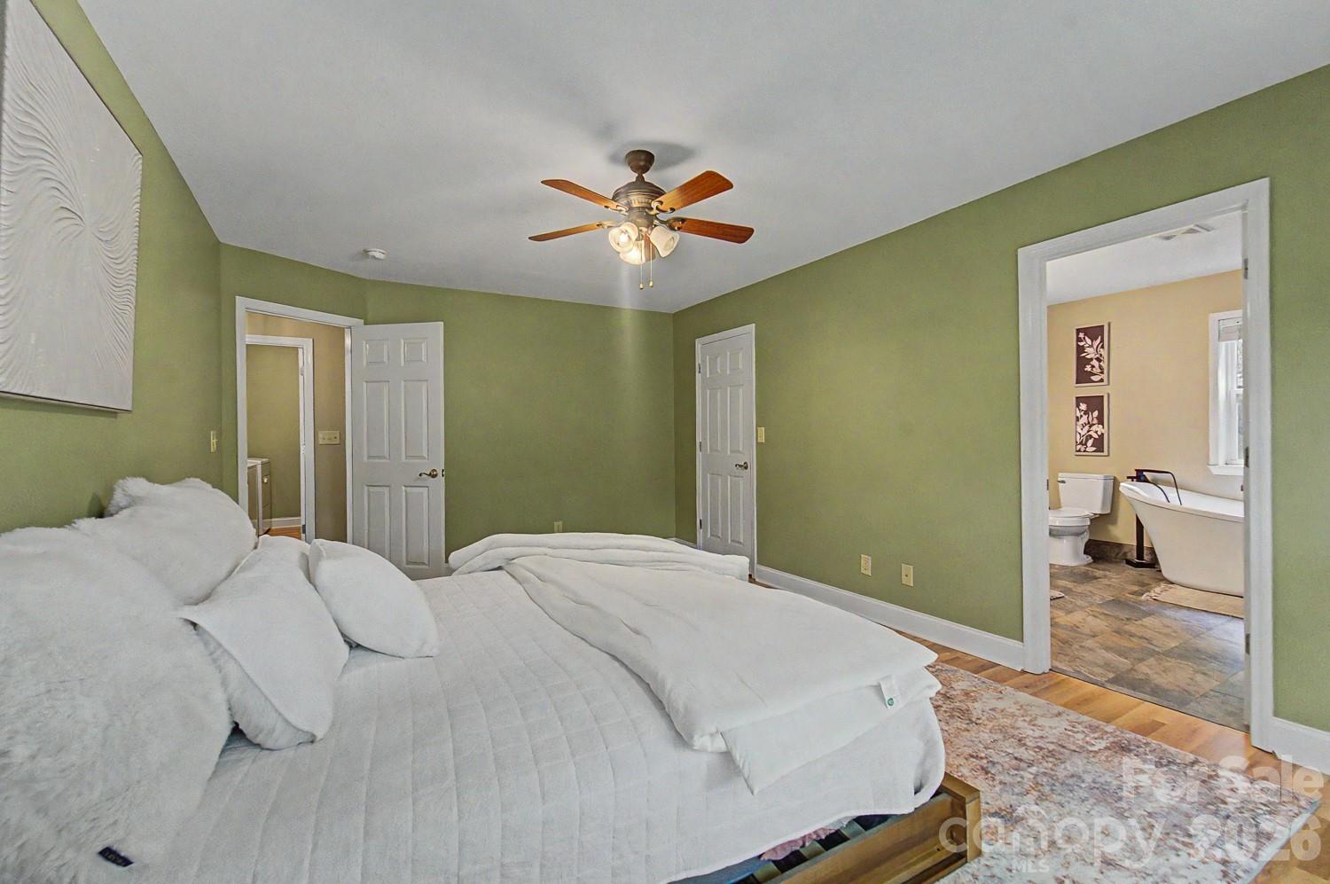 544 Stonehaven Drive