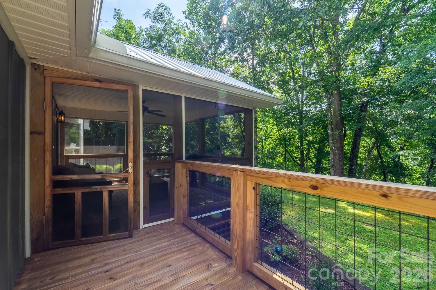 544 Stonehaven Drive