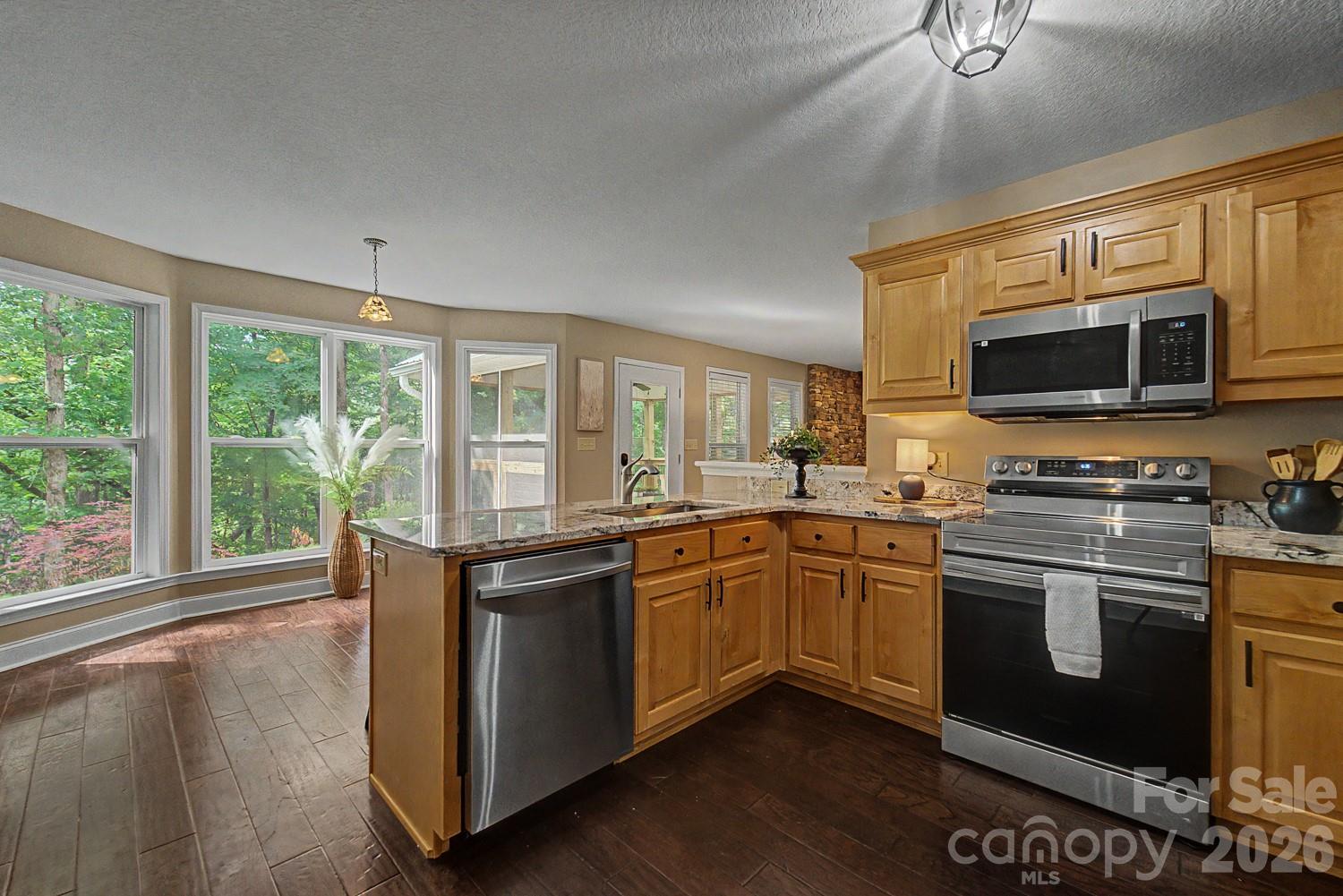 544 Stonehaven Drive