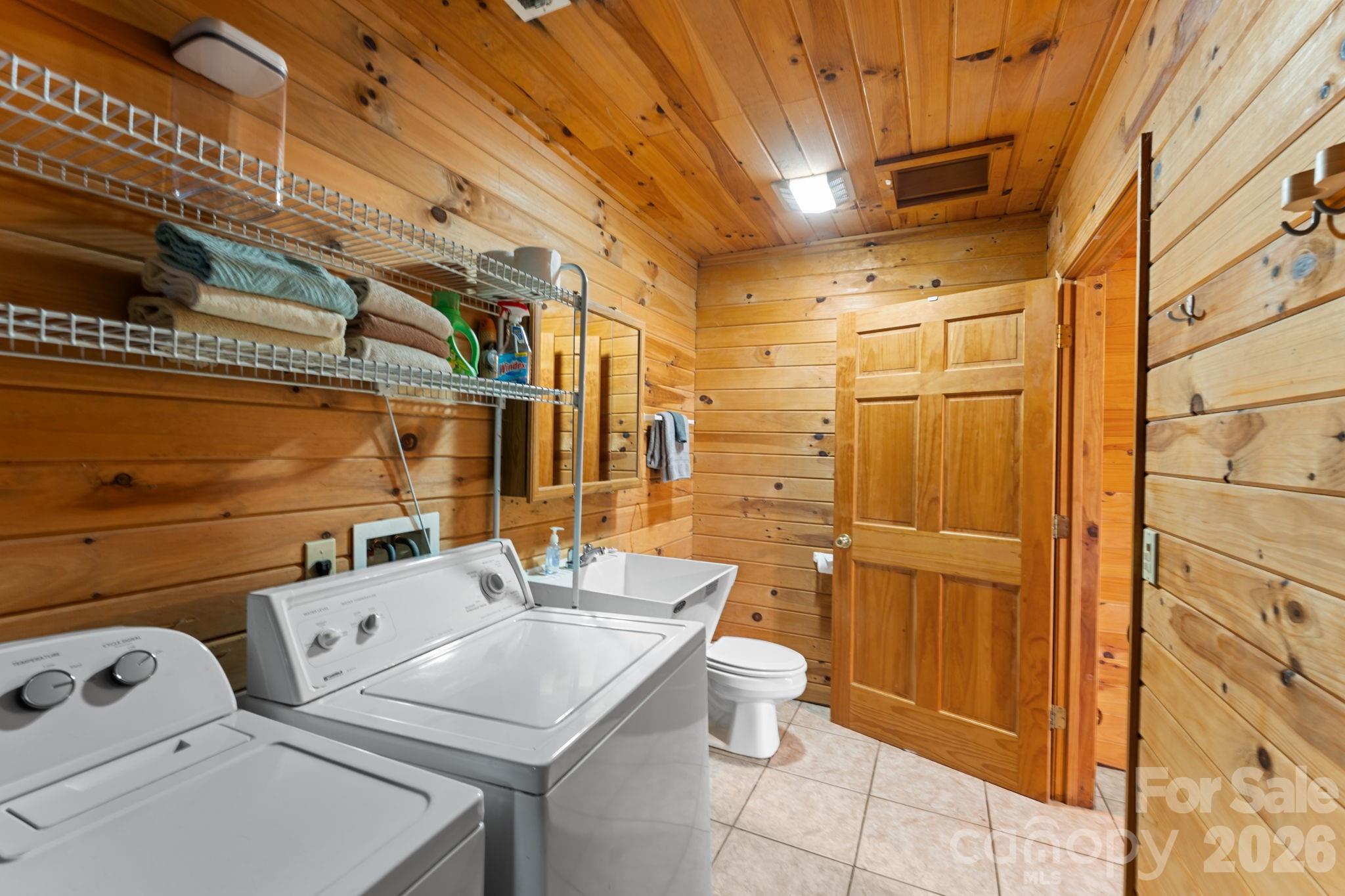 355 Oak Ridge Lane