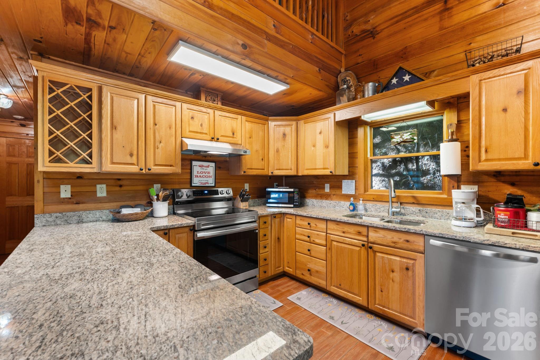 355 Oak Ridge Lane