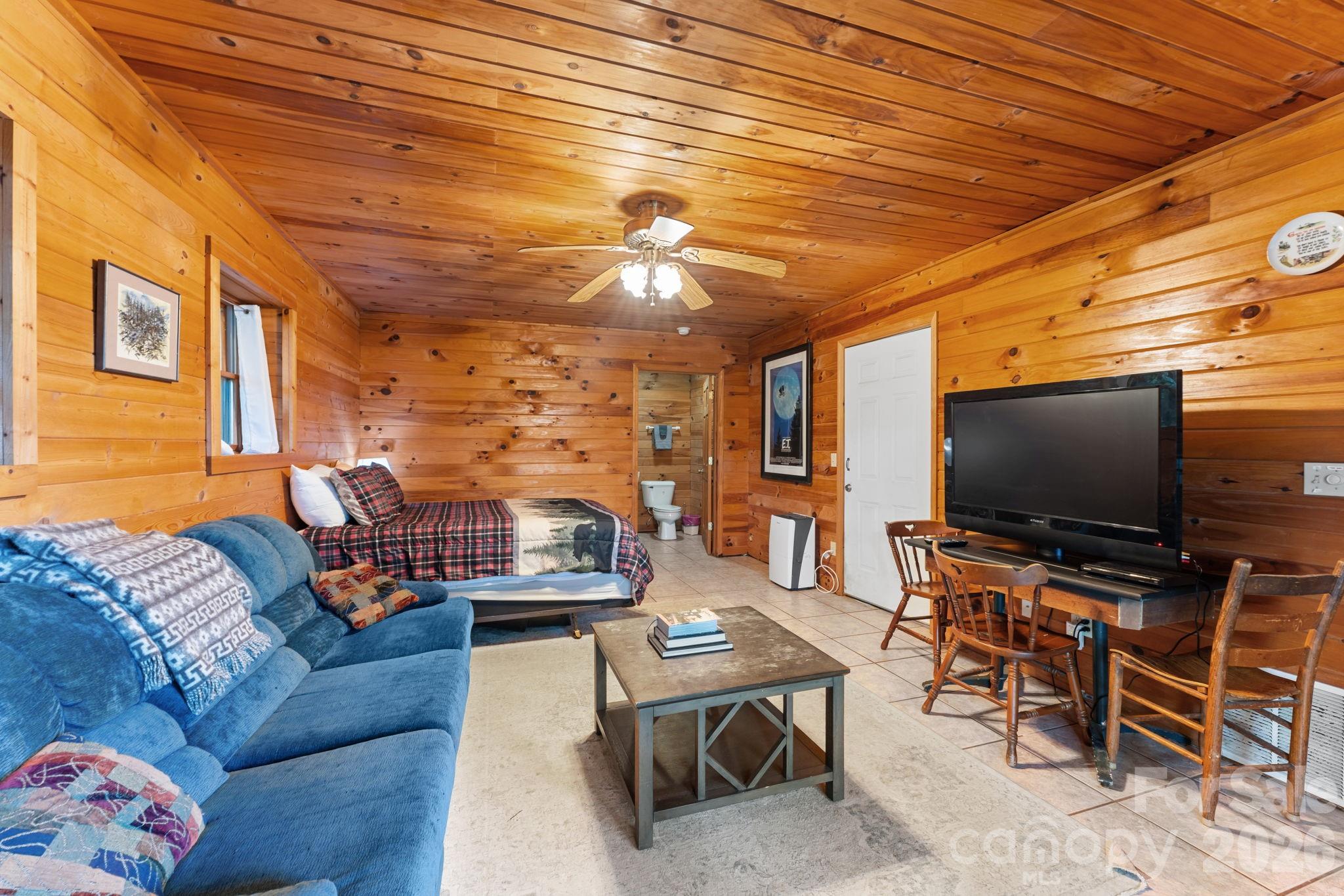 355 Oak Ridge Lane
