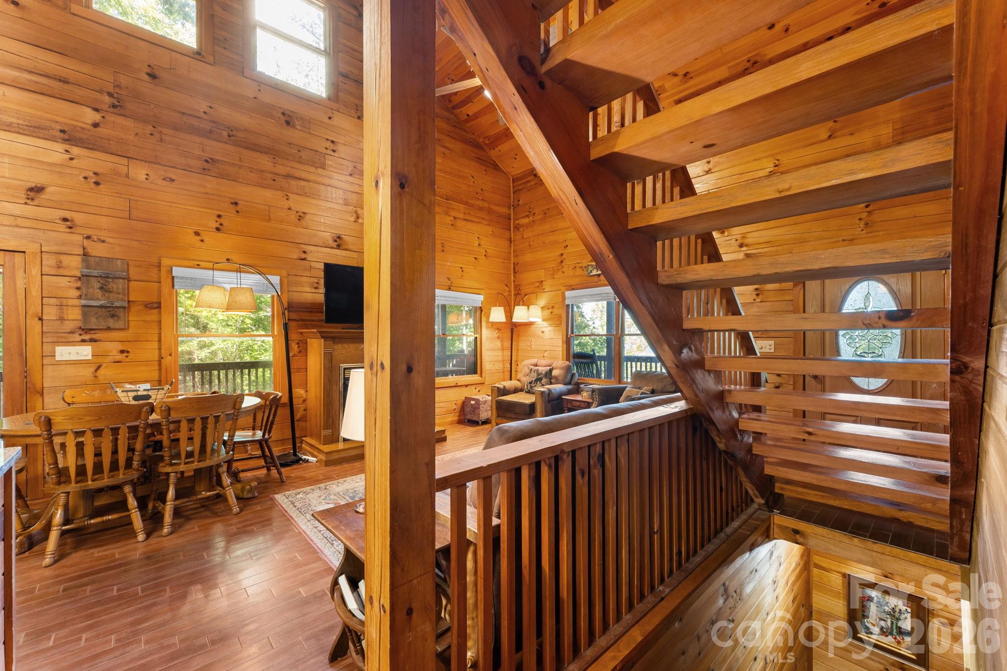 355 Oak Ridge Lane
