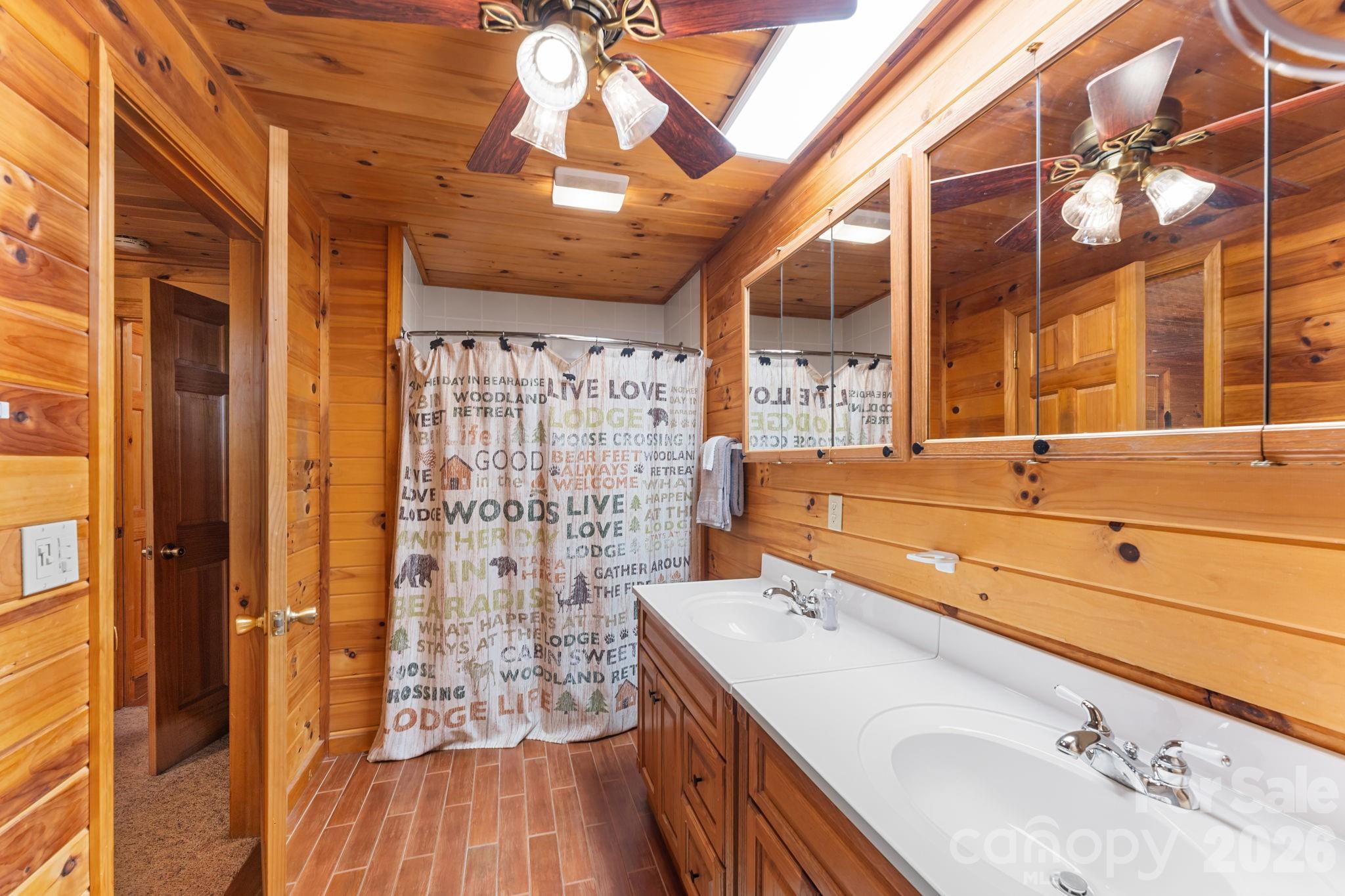 355 Oak Ridge Lane