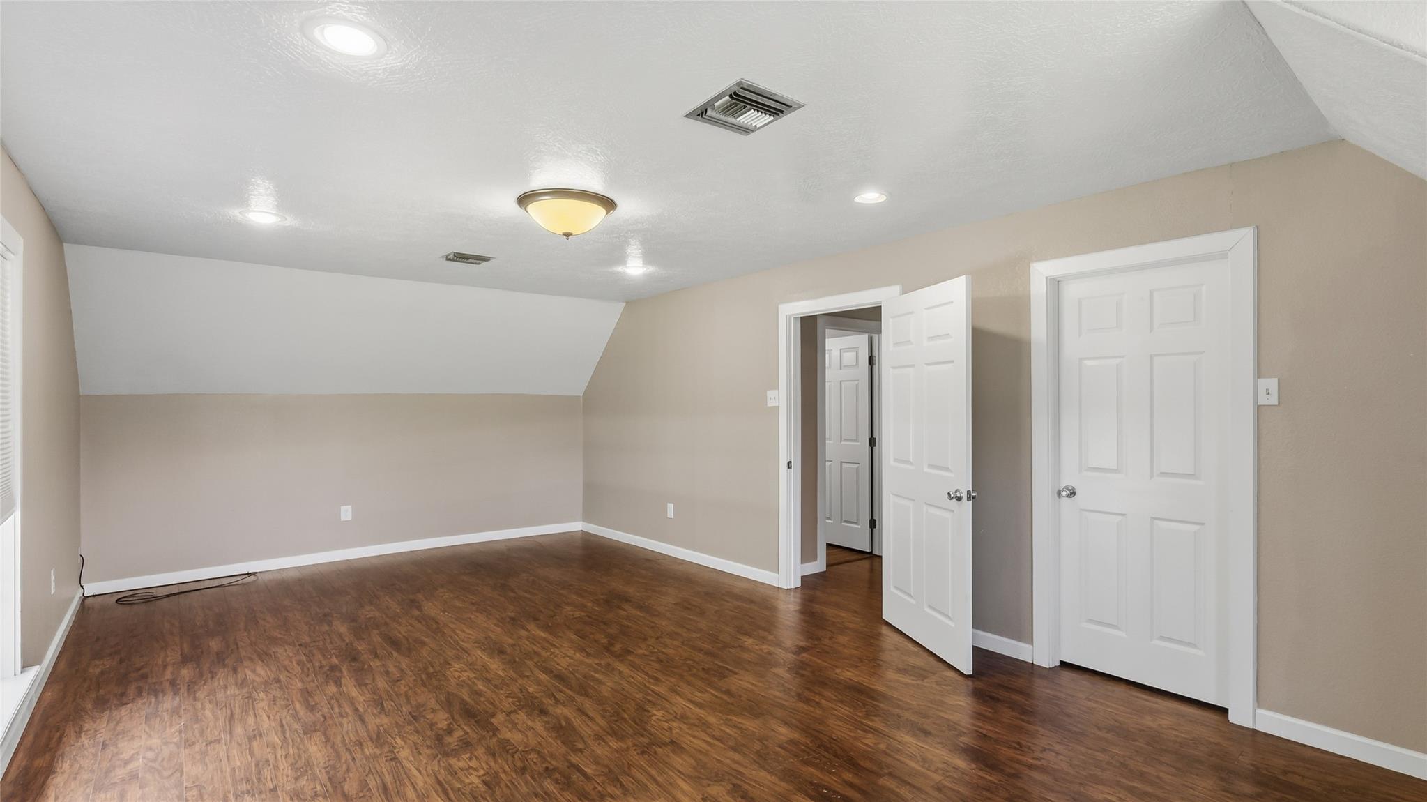 5125 Sandy Creek Lane