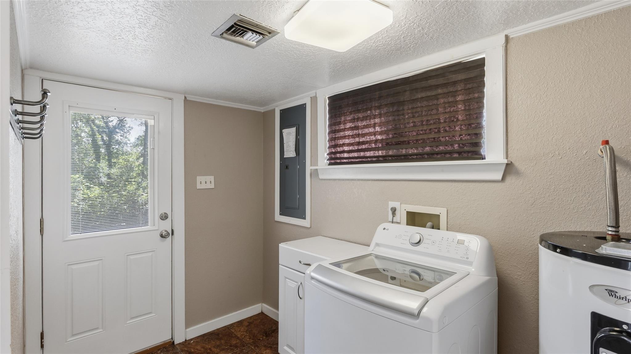5125 Sandy Creek Lane