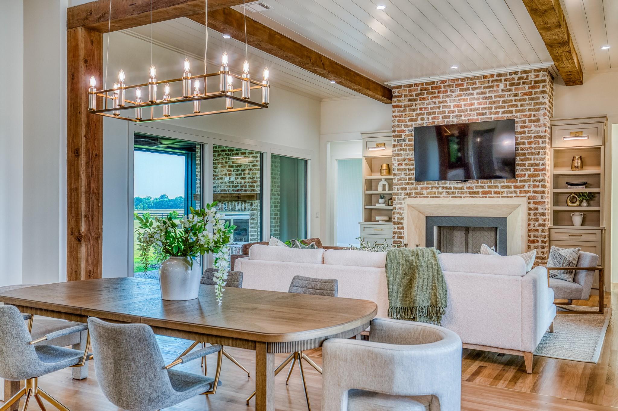 104 Hartfield Hill Ln