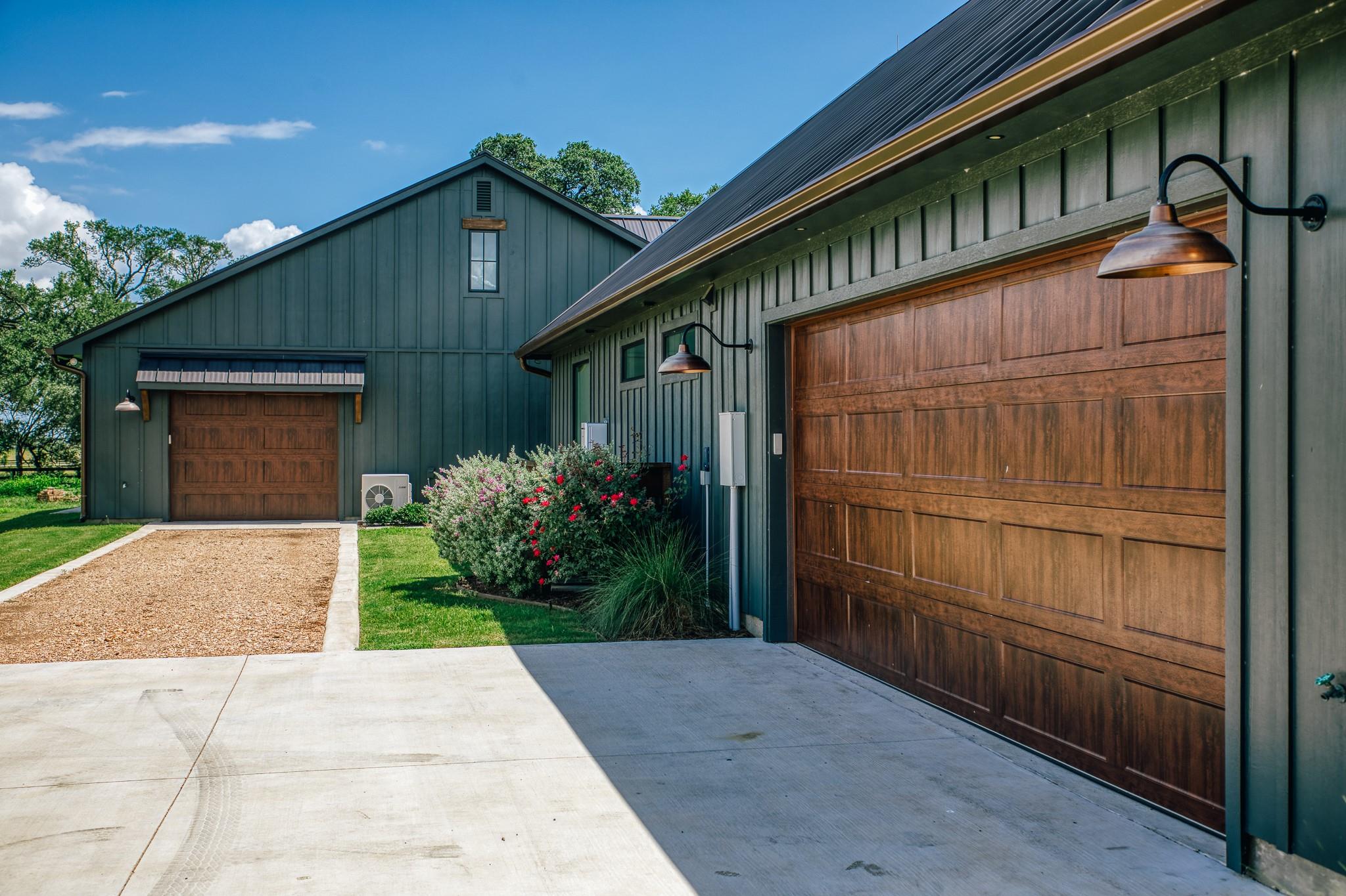 104 Hartfield Hill Ln