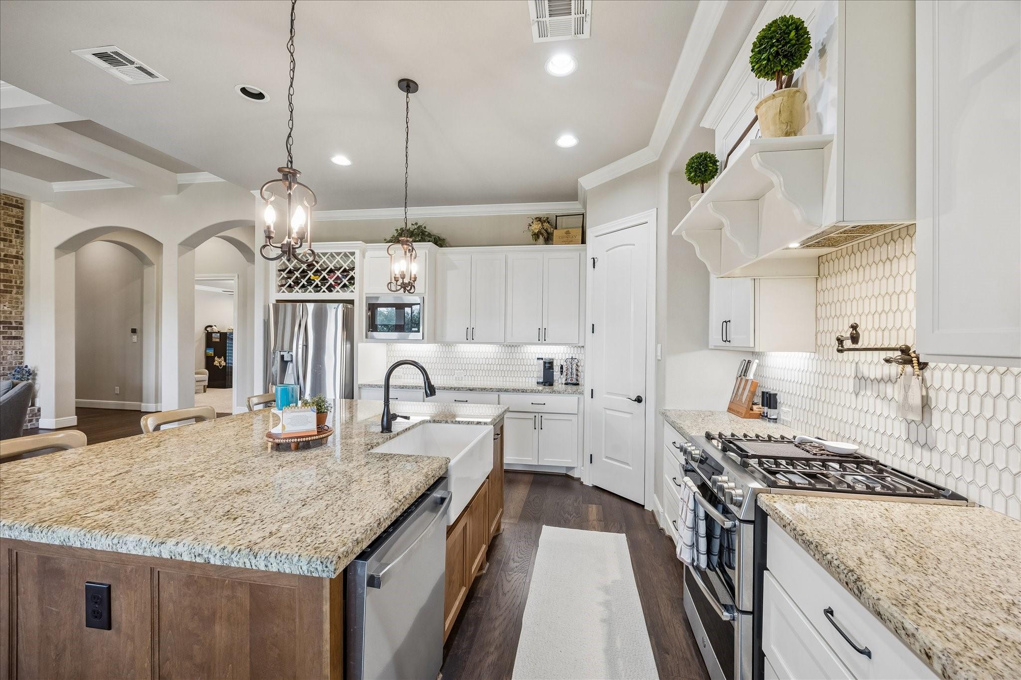 885 Amethyst Drive