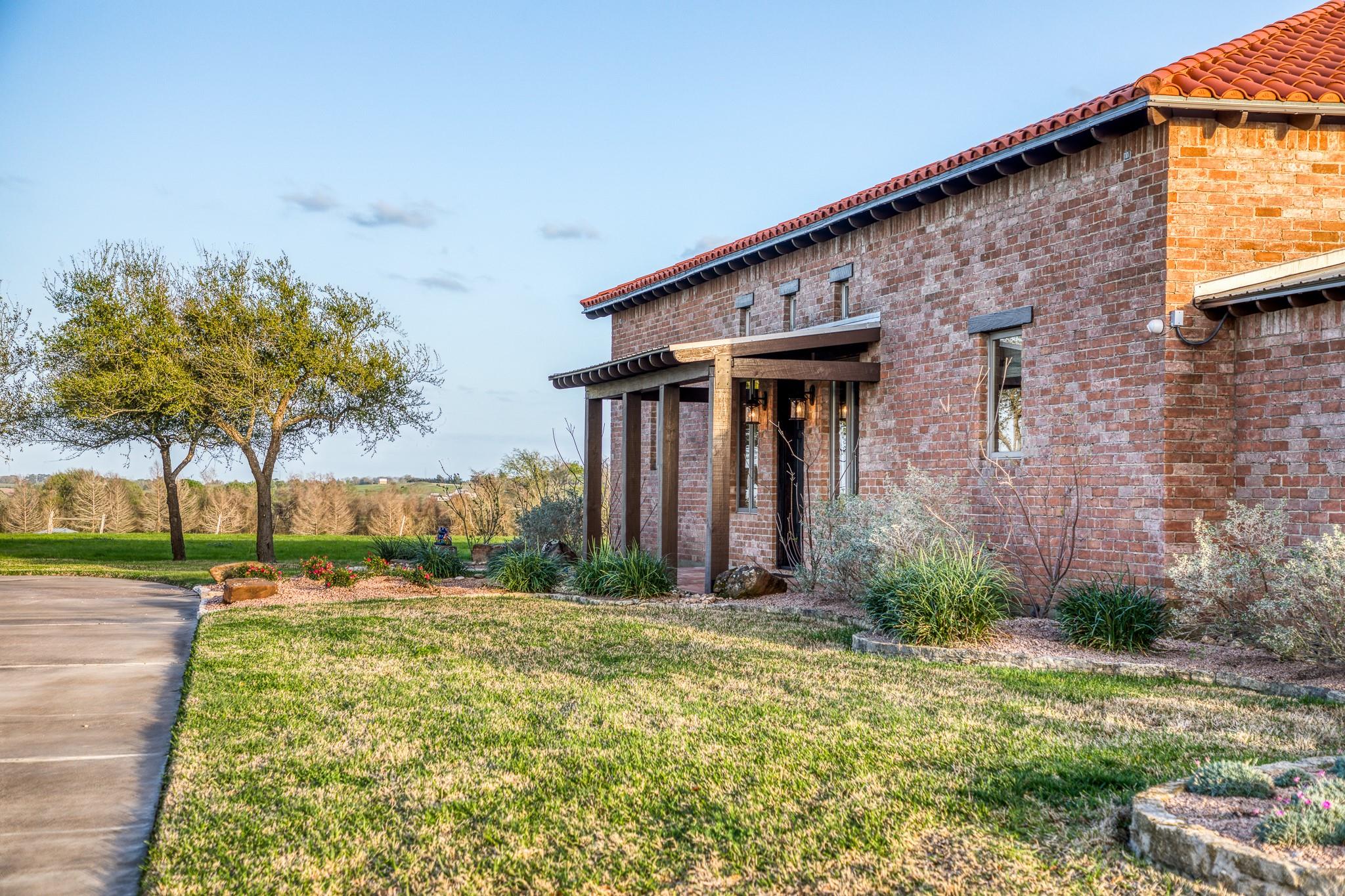 20383 State Highway 159 W