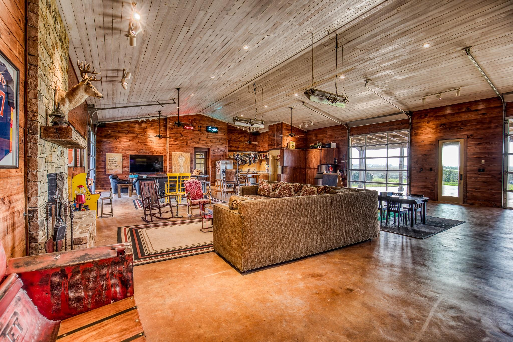 20383 State Highway 159 W