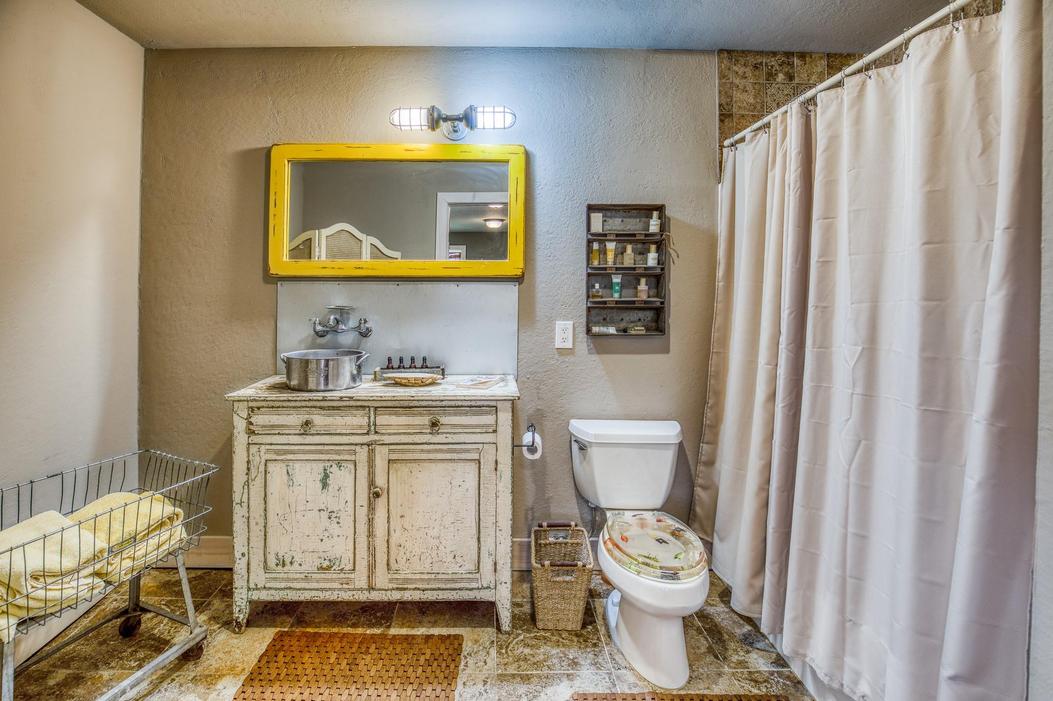 20383 State Highway 159 W