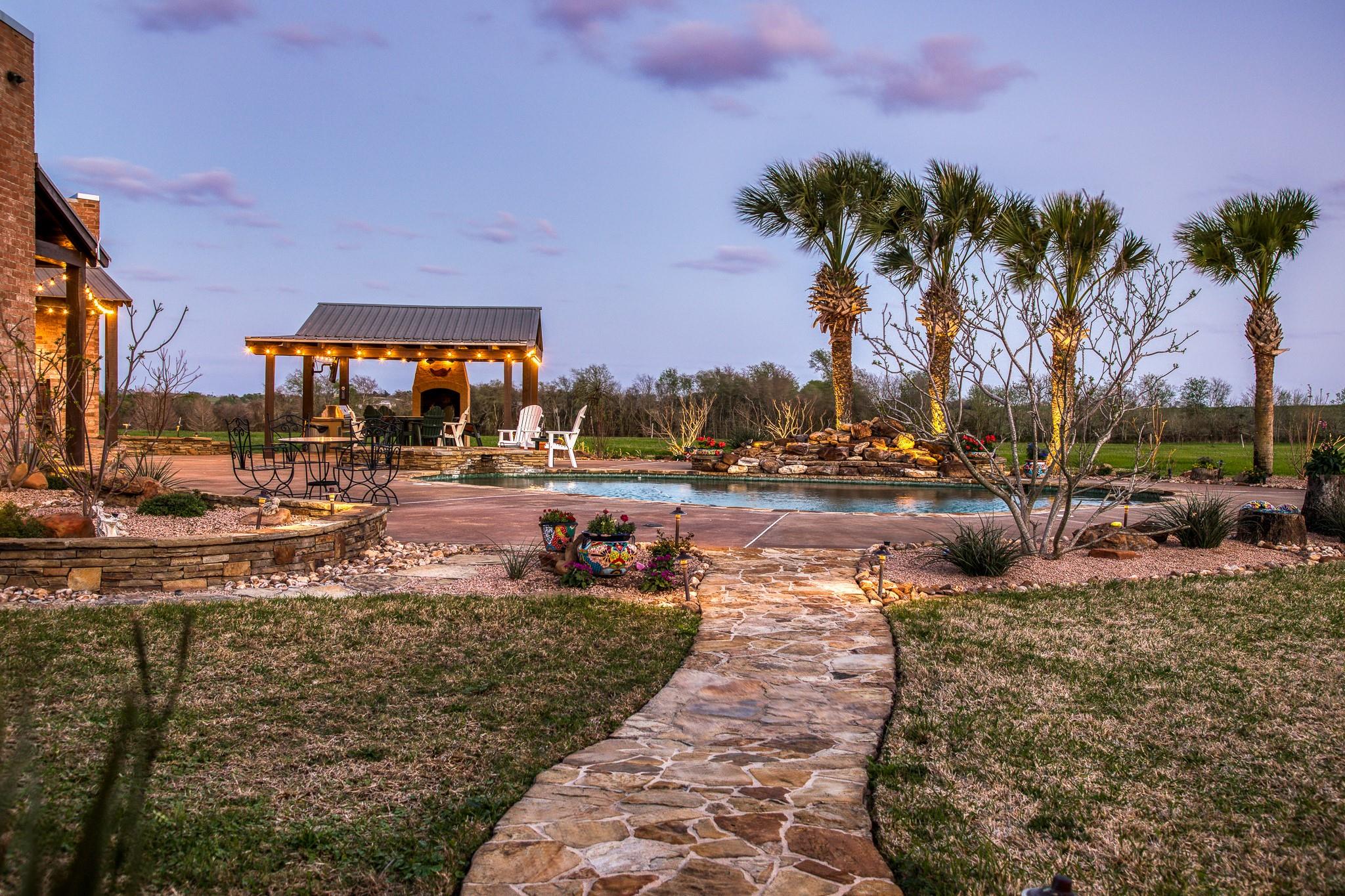 20383 State Highway 159 W