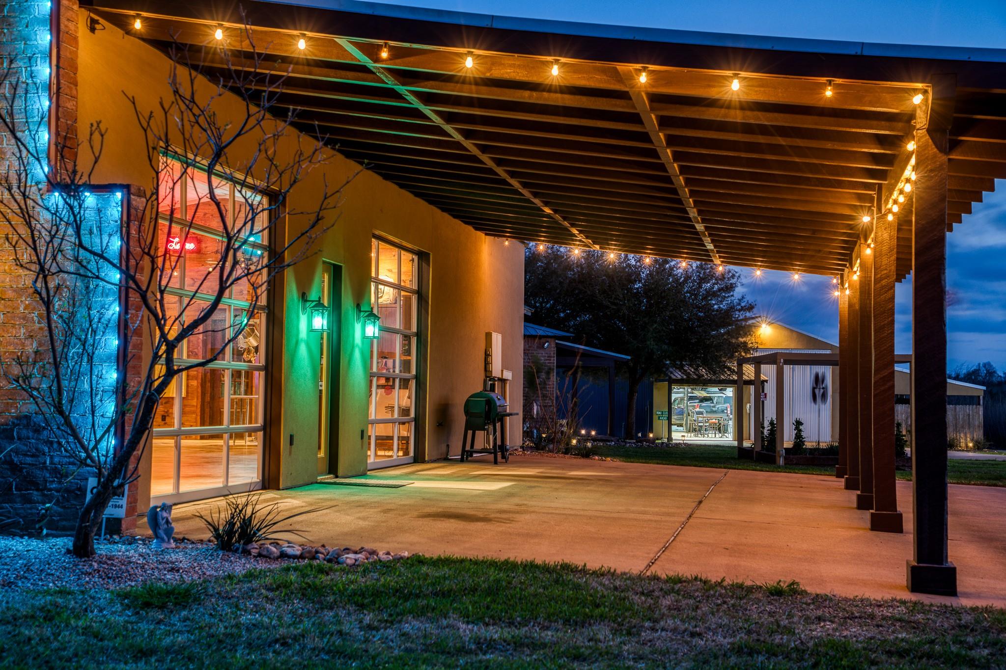 20383 State Highway 159 W