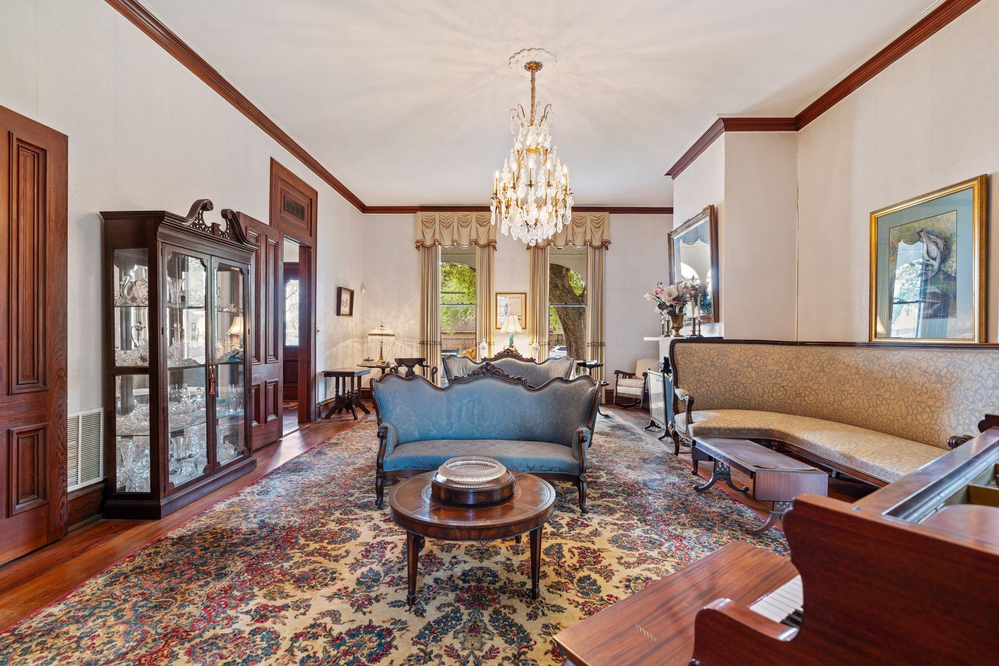 351 E Colorado Street