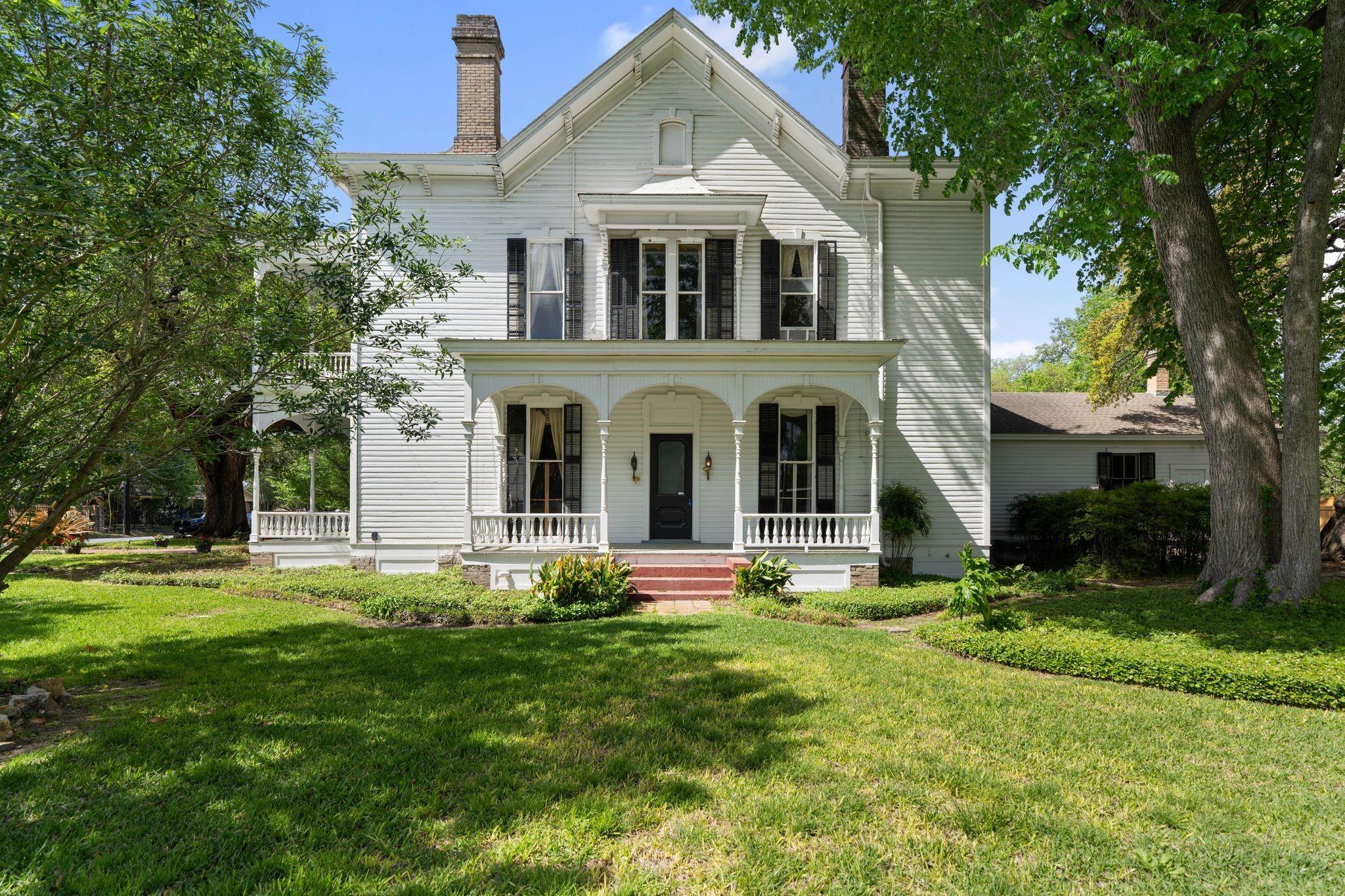 351 E Colorado Street