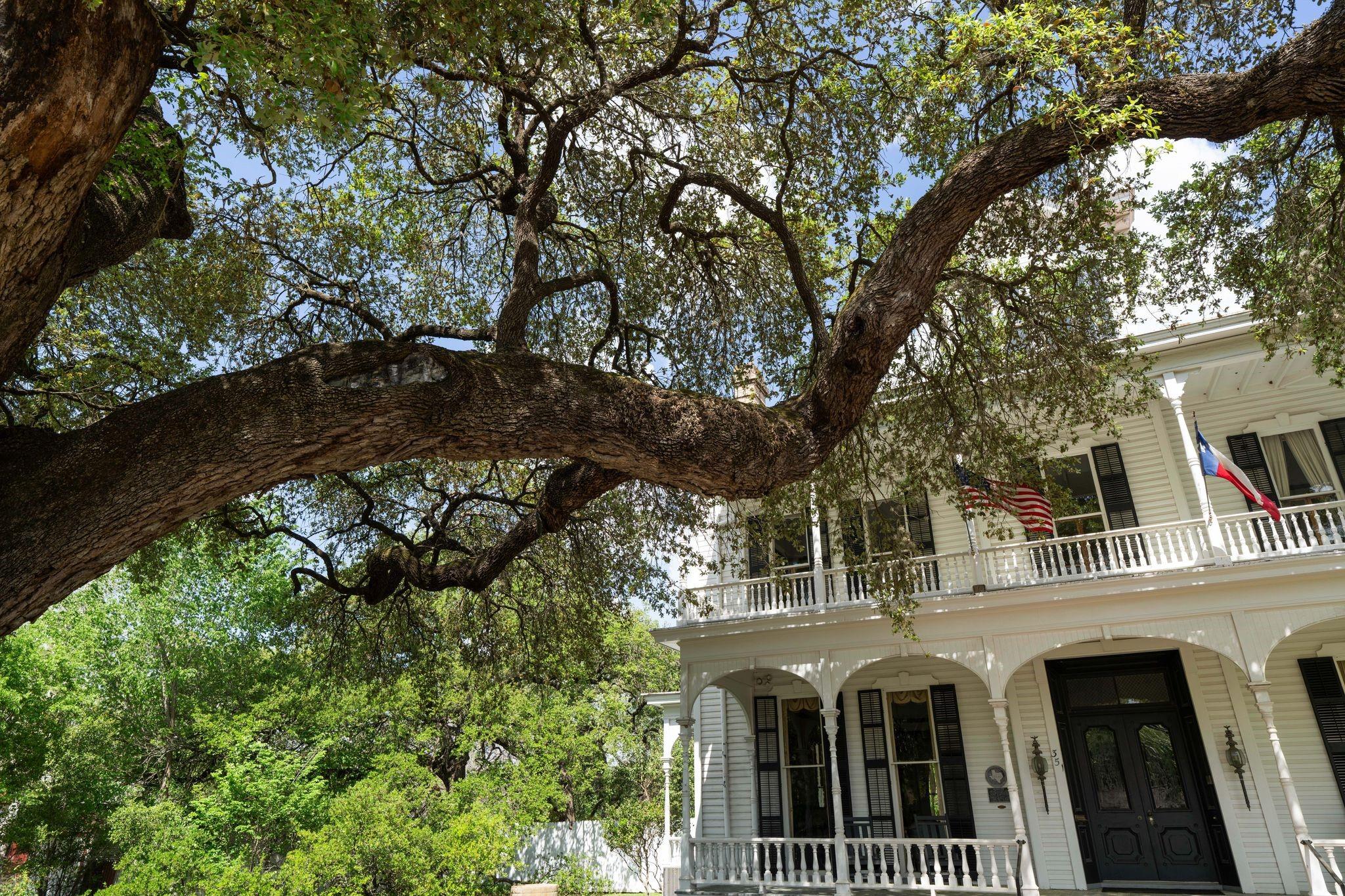 351 E Colorado Street